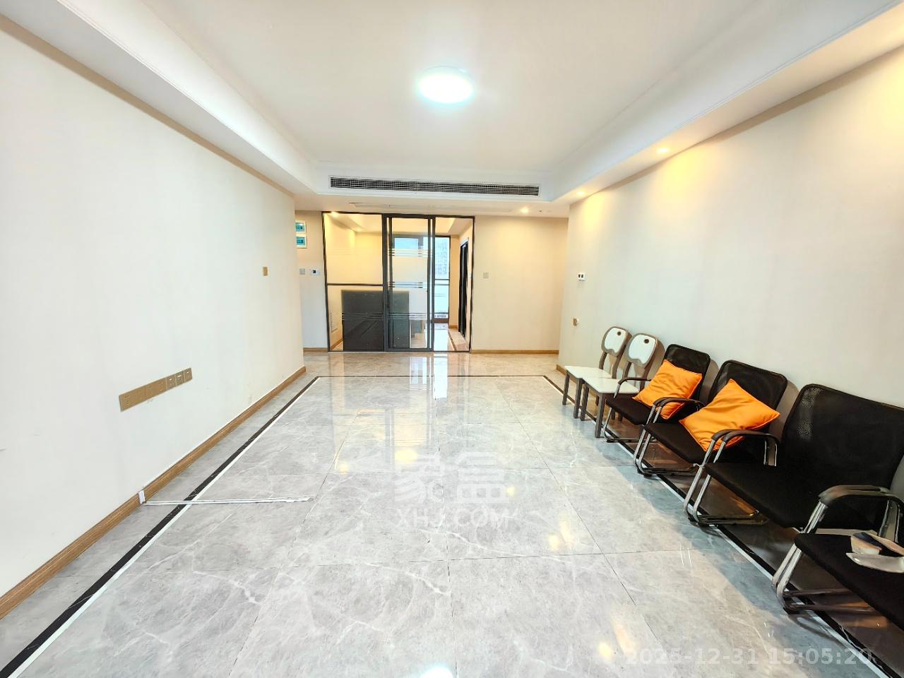 梦想新天地  4室2厅2卫    3800.0元/月