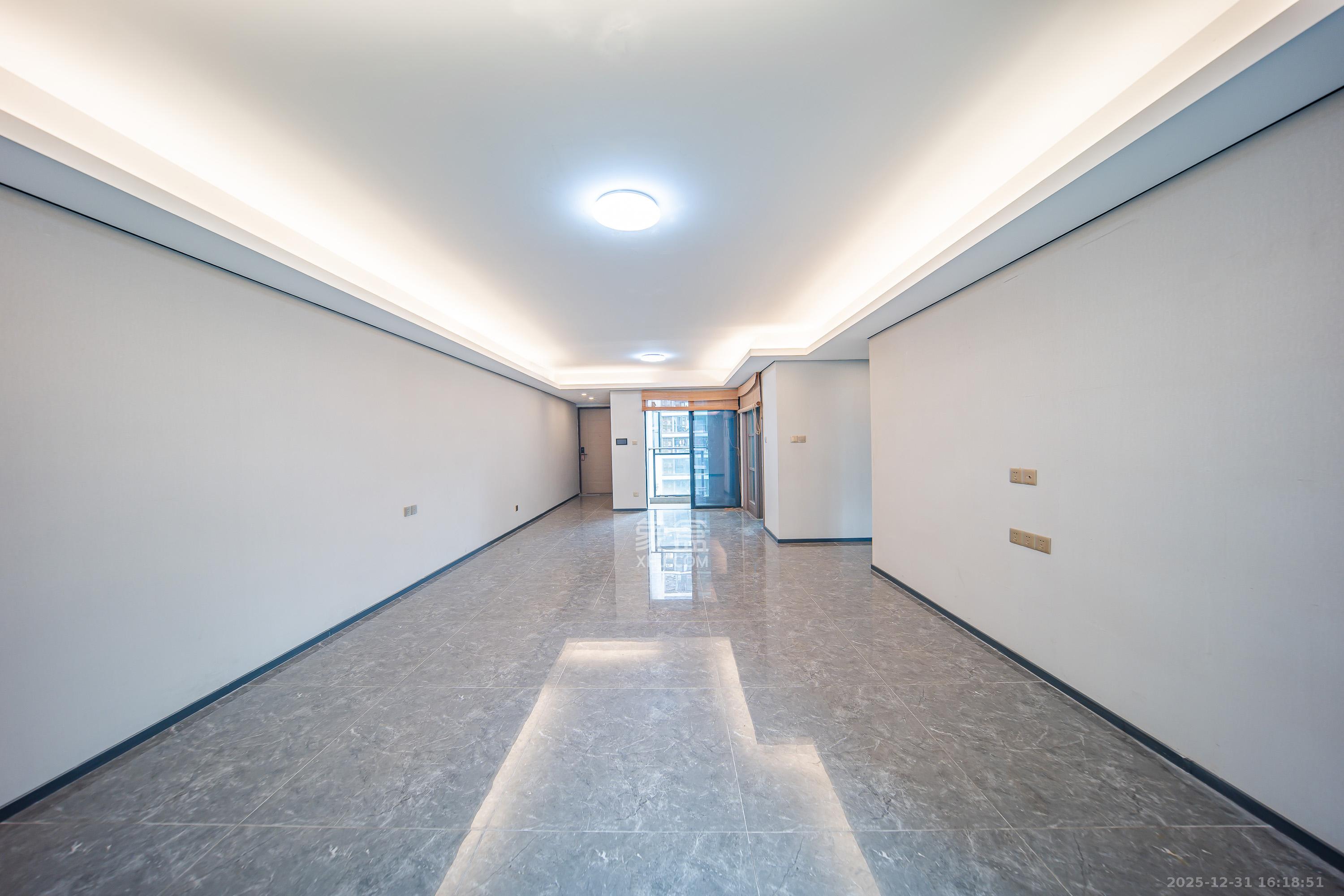 中海阅麓山一期  4室2厅2卫    190.0万