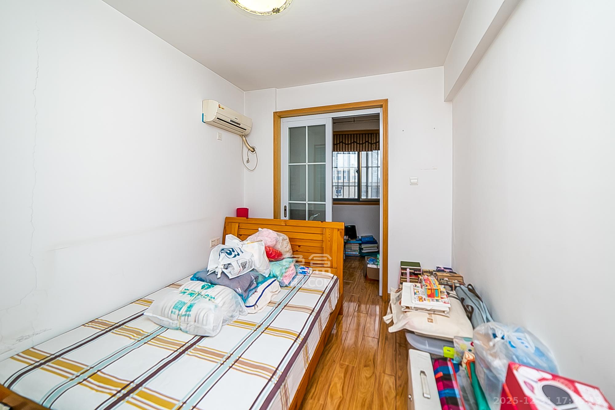 欧园  2室2厅1卫    62.8万卧室