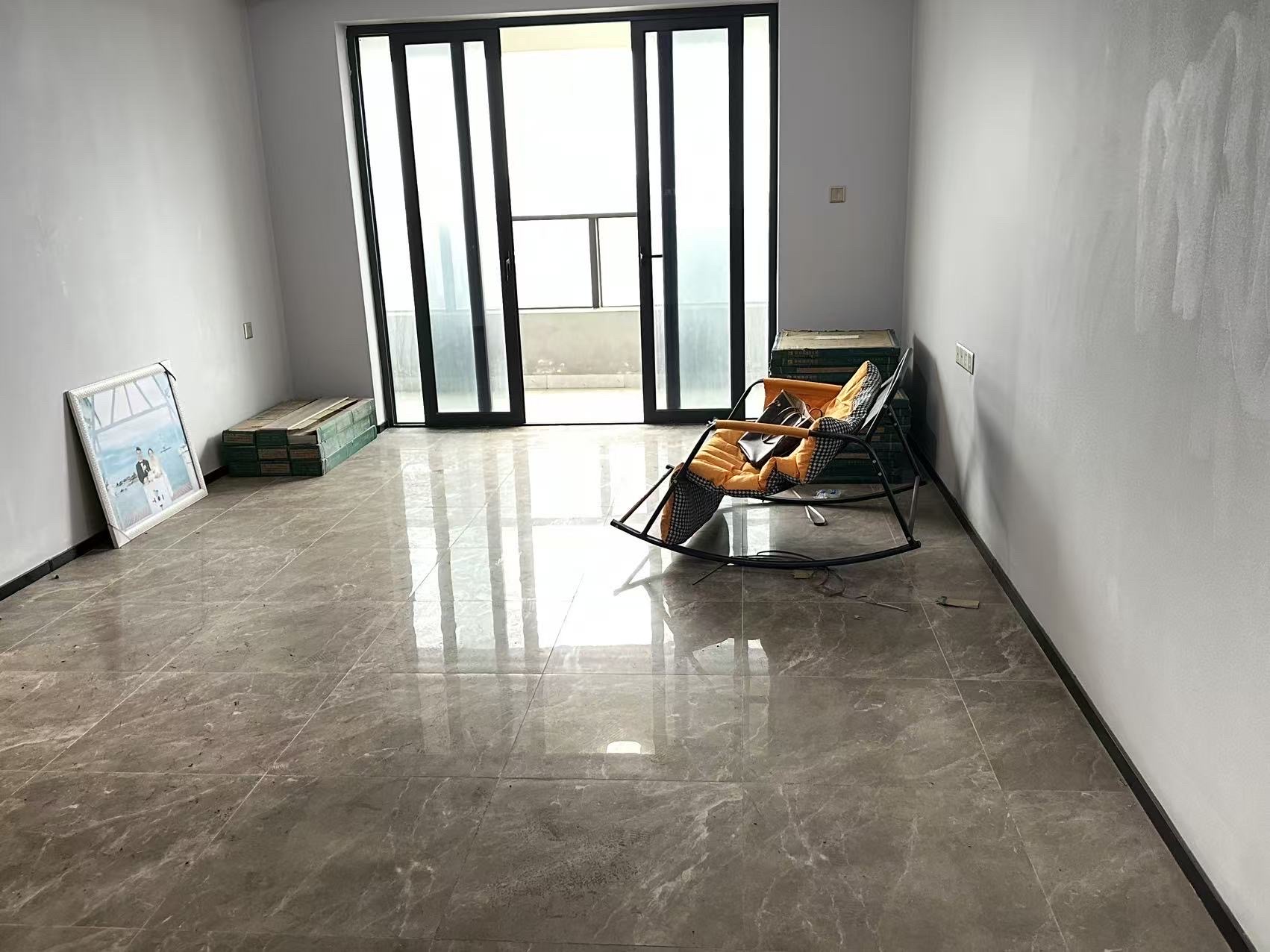 融创观澜湖公园壹号四期  3室2厅2卫    130.0万