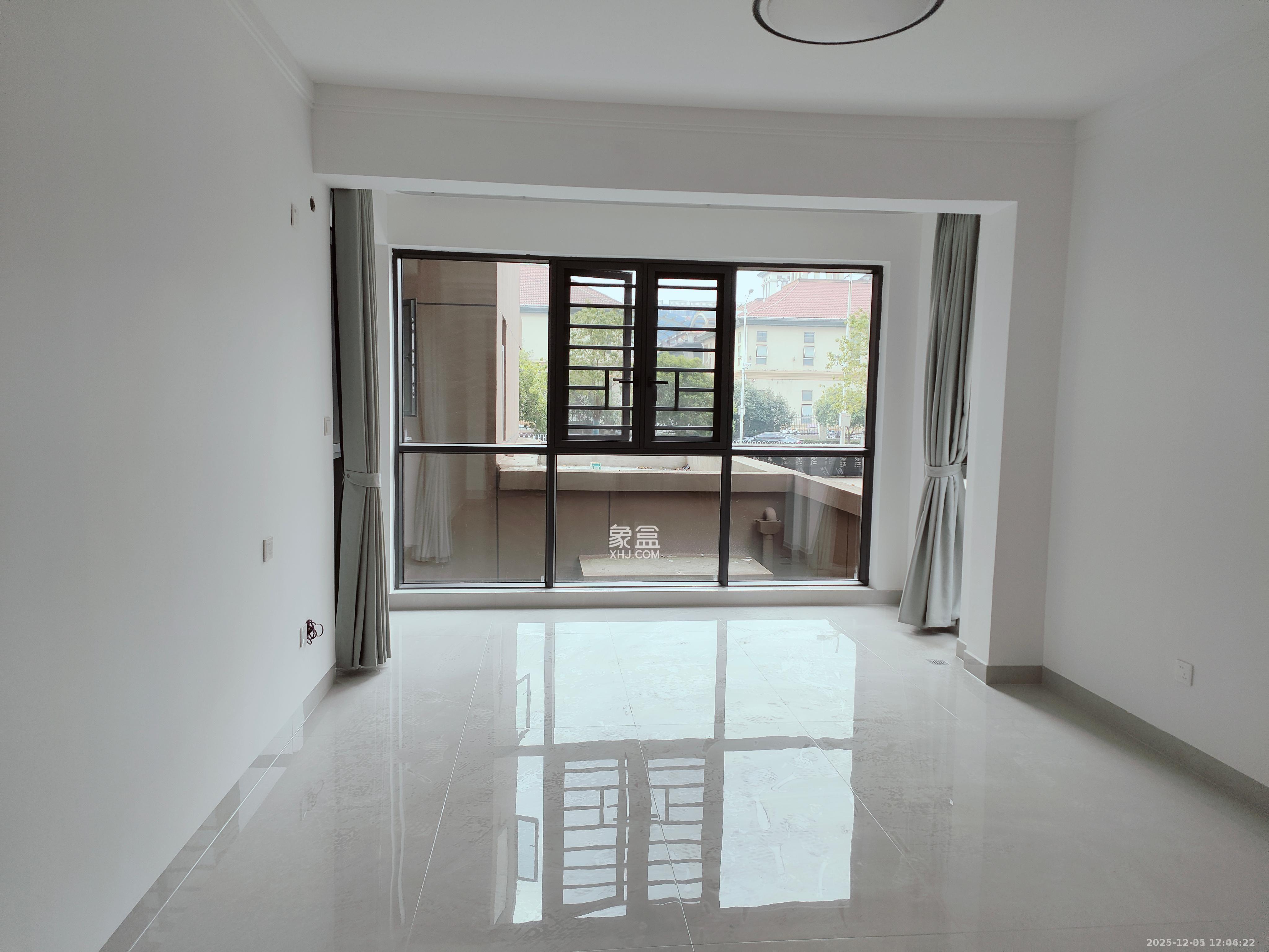 先锋新宇  2室2厅1卫    2200.0元/月