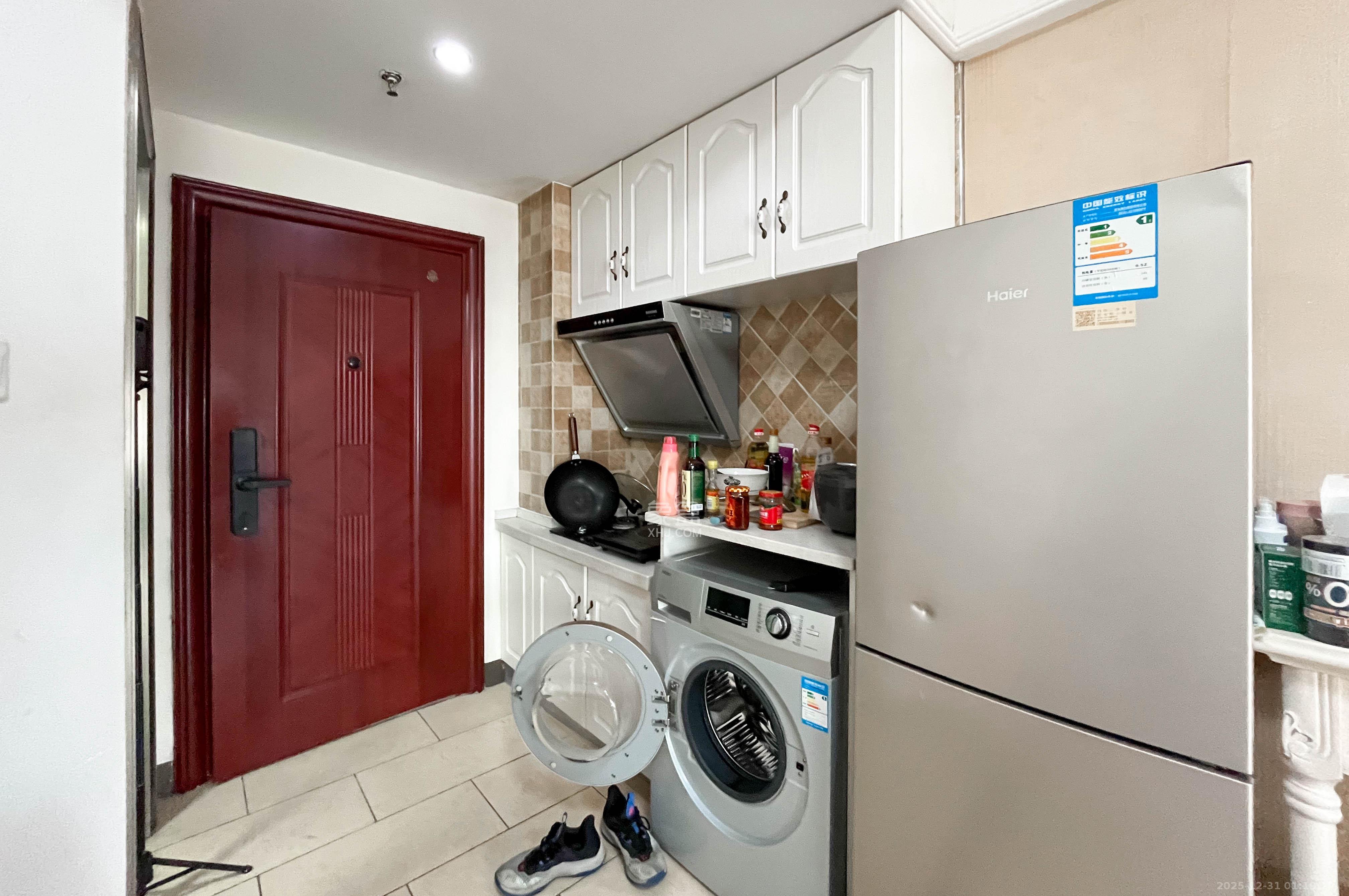 嘉汇公馆 1室0厅1卫 25.0万 嘉汇公馆 1室0厅1卫 25.0万厨房