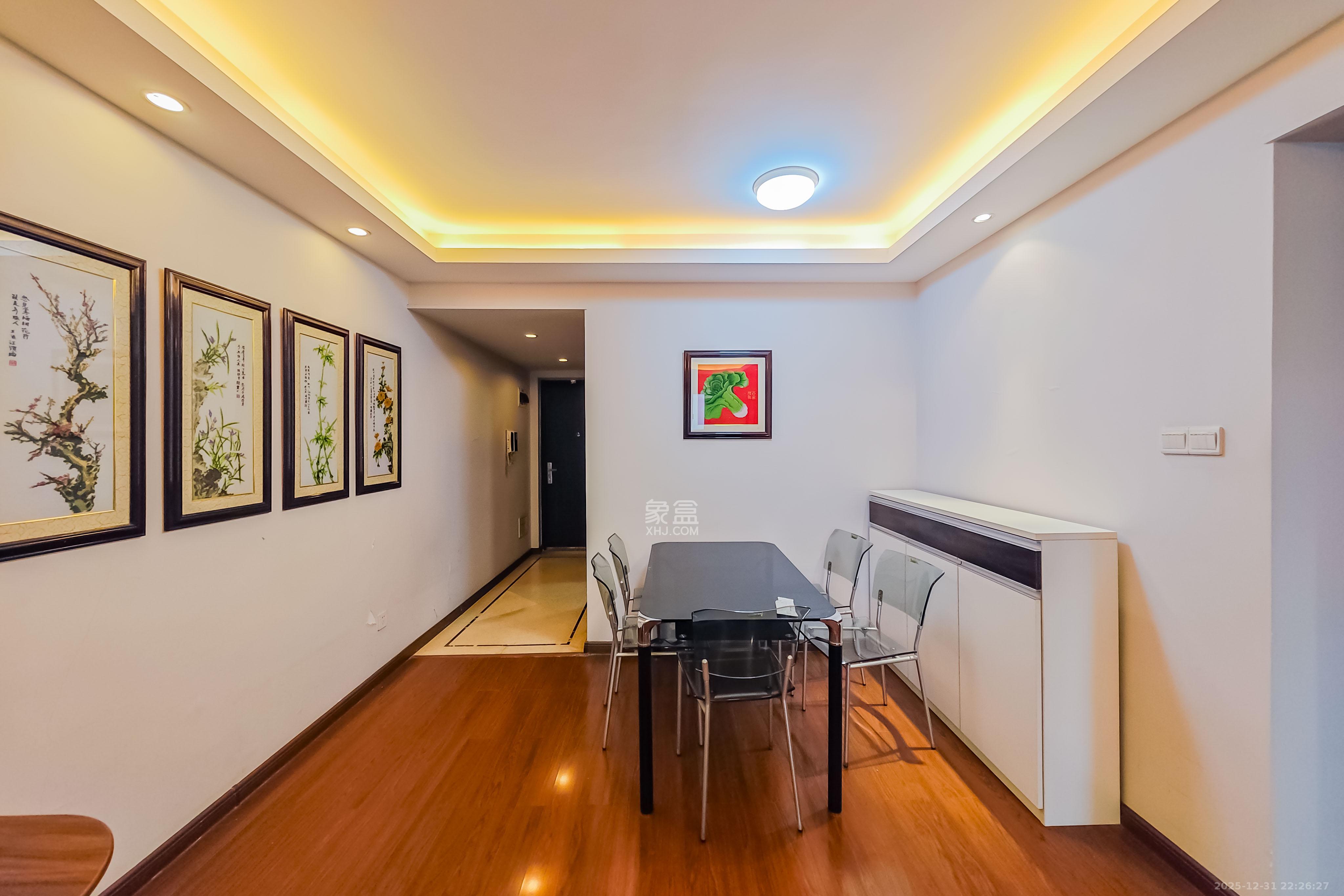 万科金域华府二期 2室2厅1卫 74.0万 万科金域华府二期 2室2厅1卫 74.0万客厅