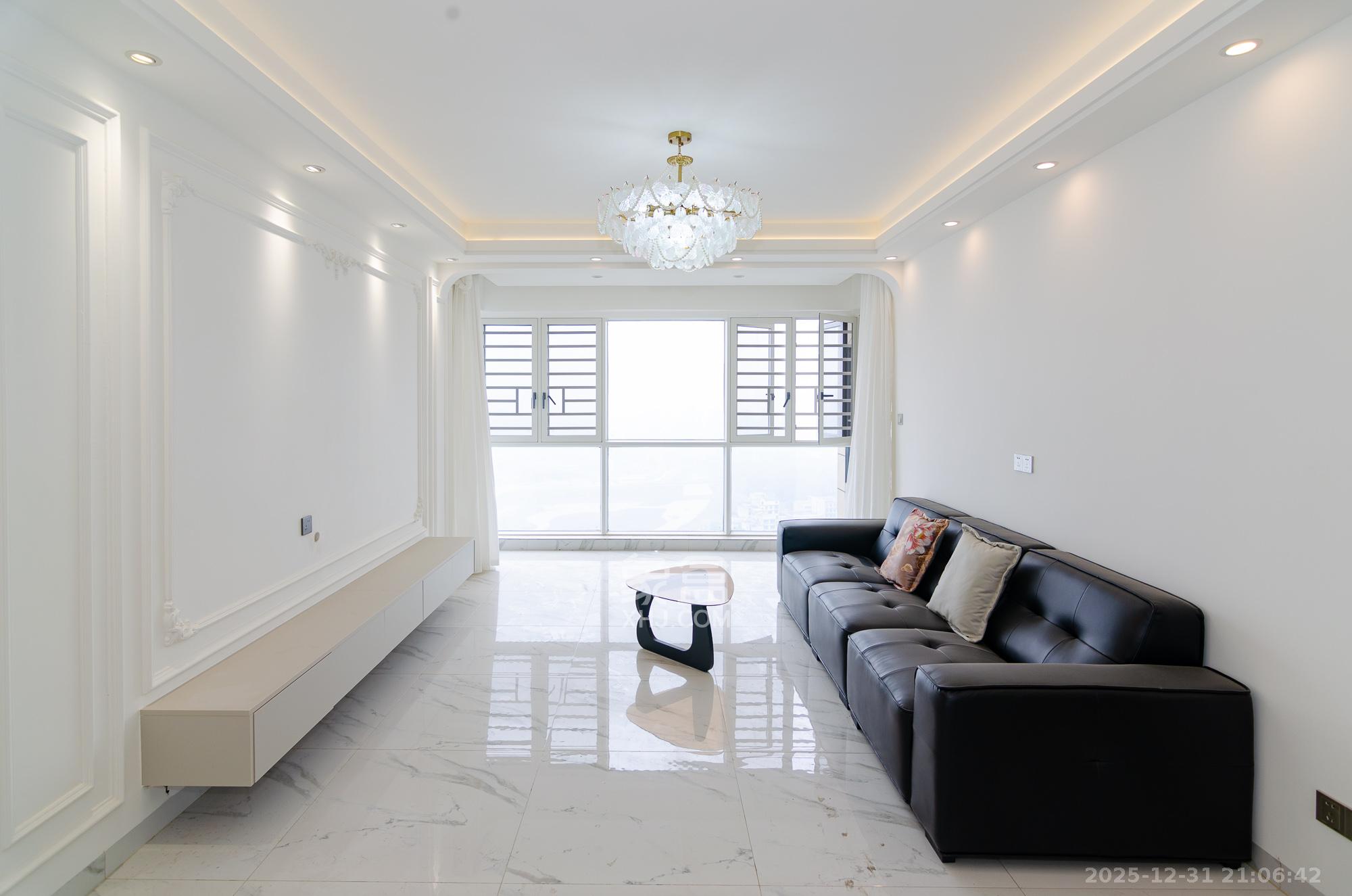 联诚雅郡  4室2厅2卫    95.0万