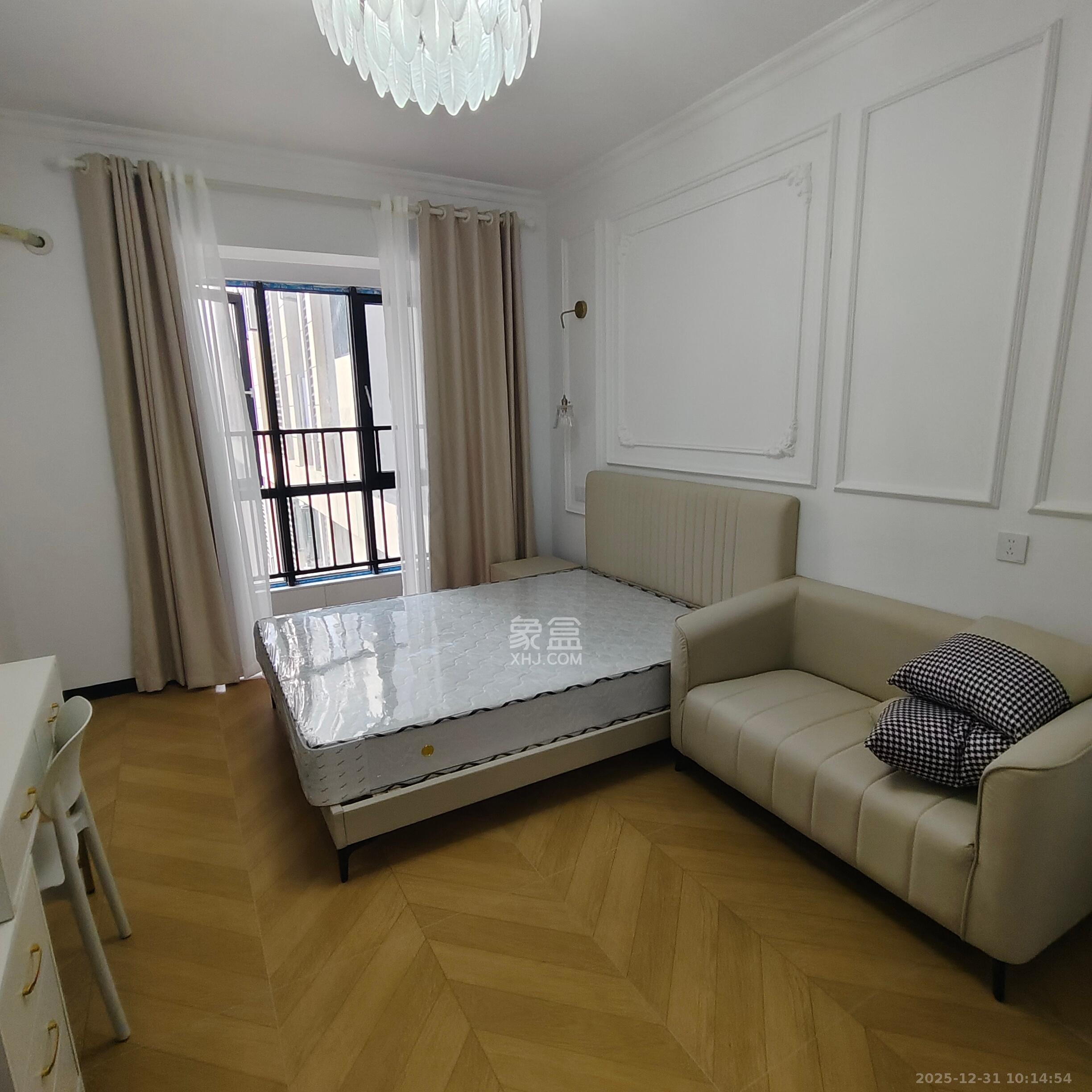 新长海漓湘悦  1室0厅0卫    1350.0元/月