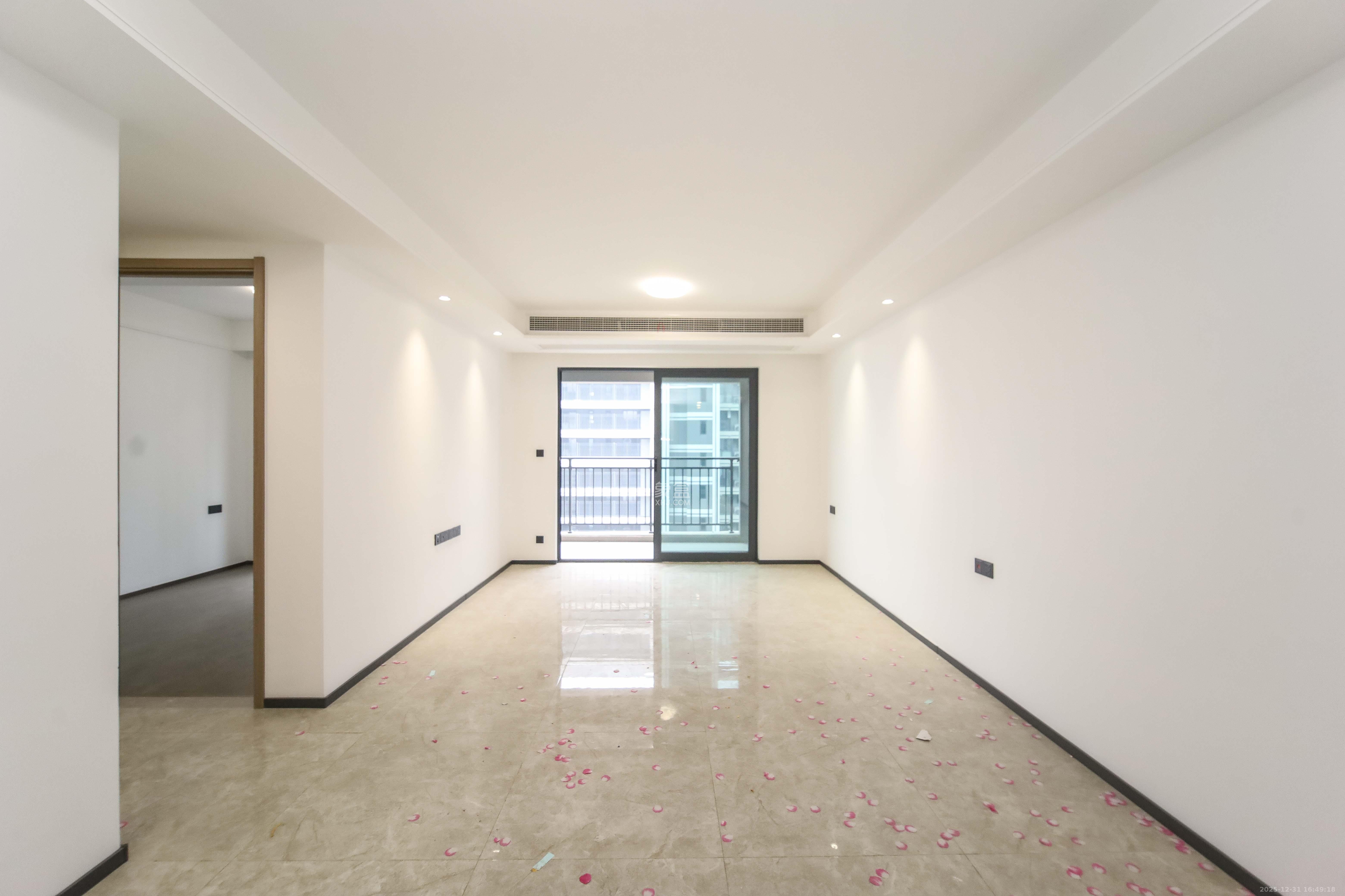 德奥上河城章  3室2厅2卫    143.0万