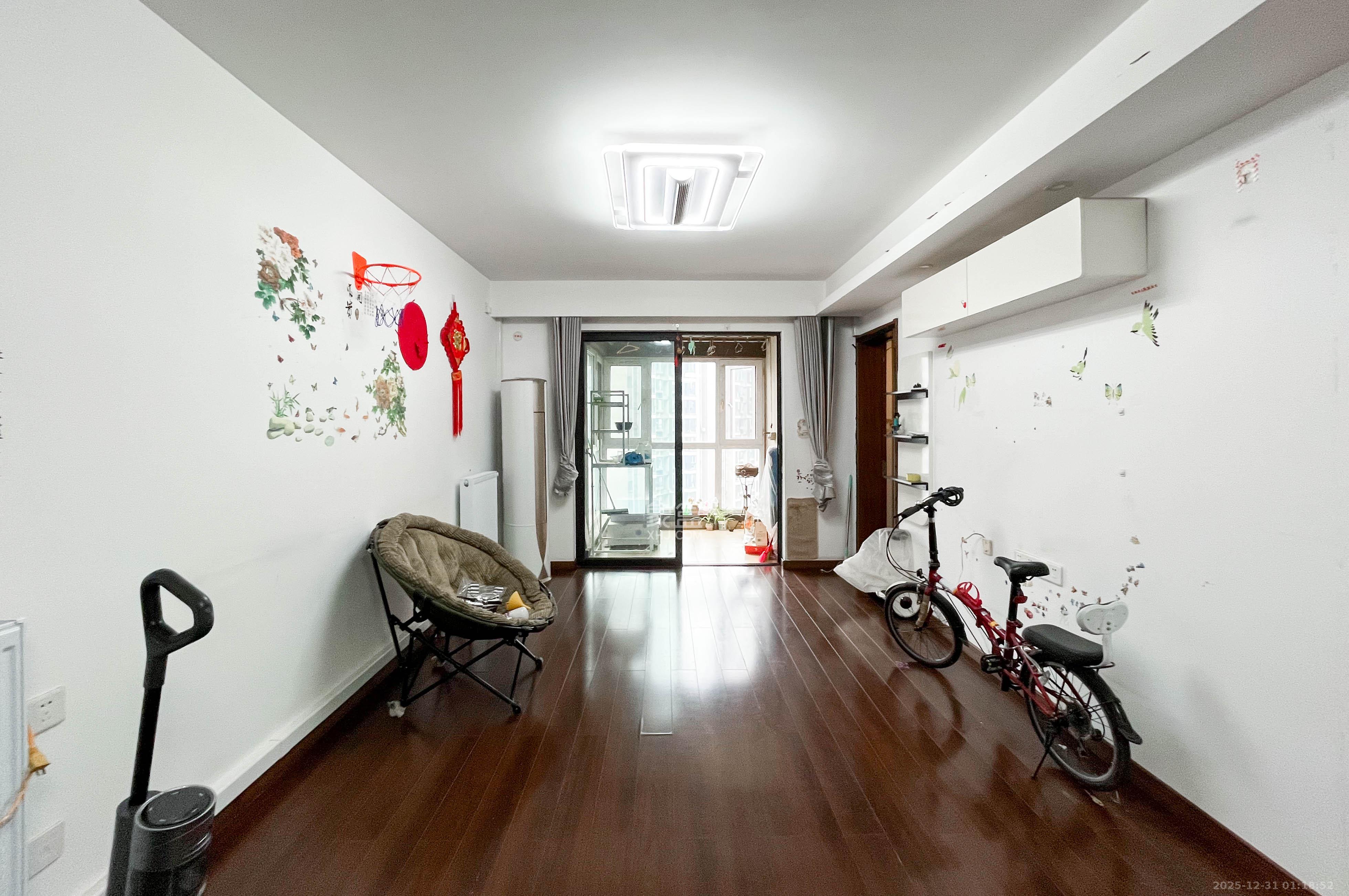 万科里梅溪郡  3室2厅2卫    168.0万