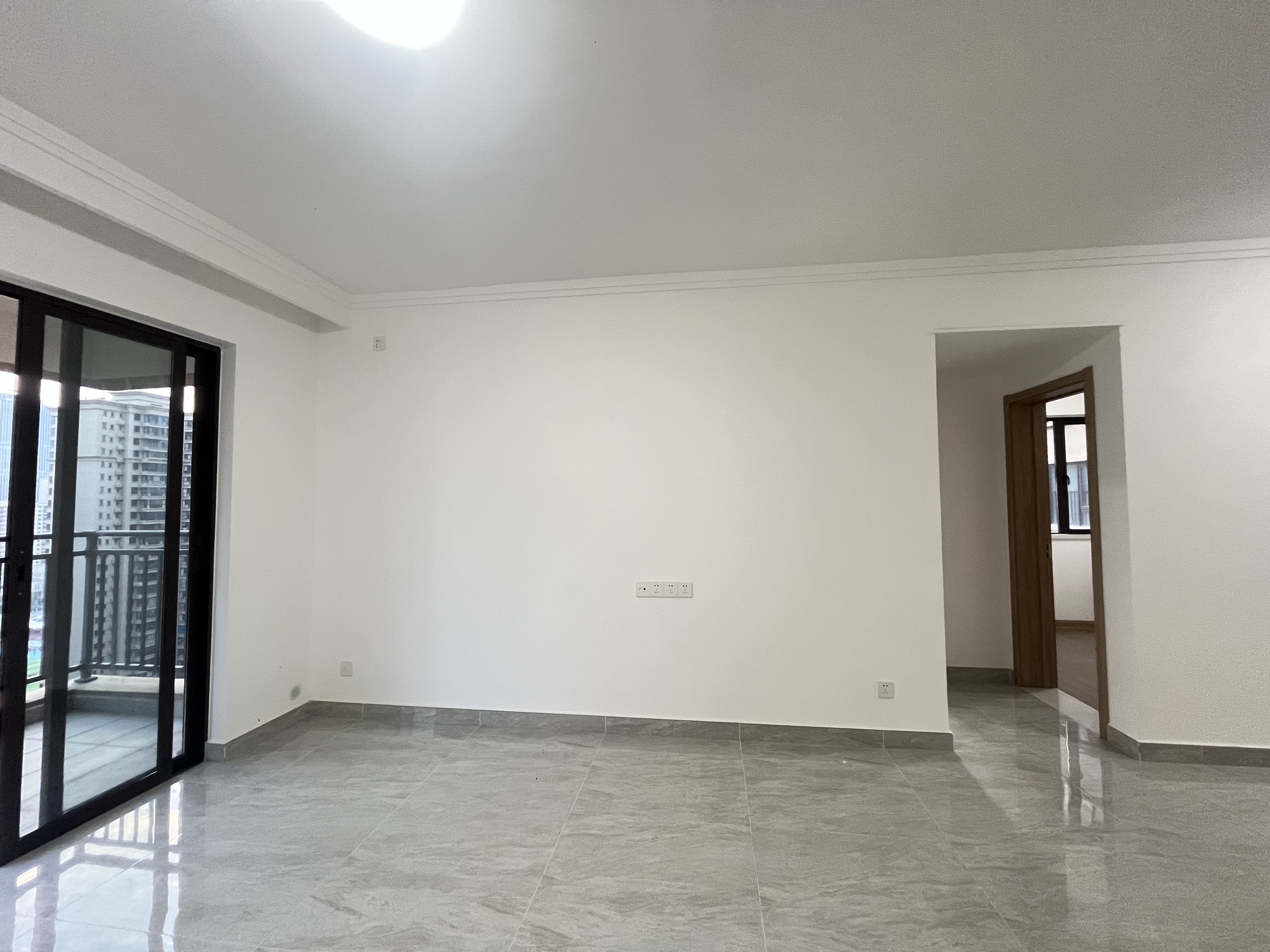 美的翰城  4室2厅2卫    109.0万室内图