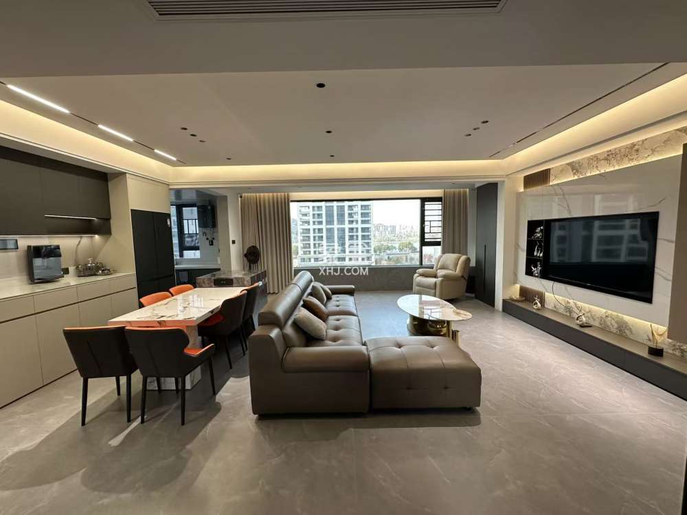 尚格阅天下  4室2厅2卫    128.9万