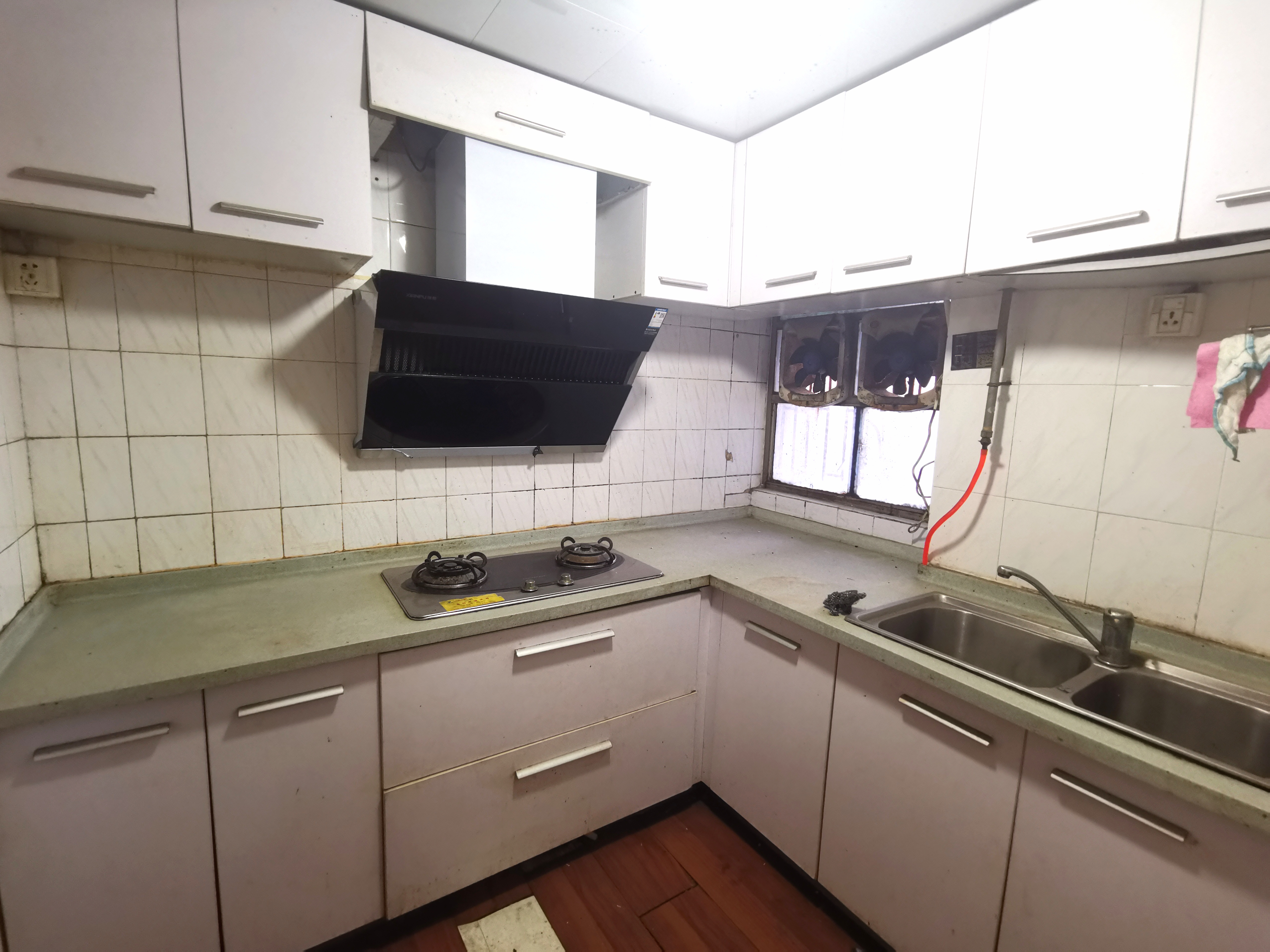 天元区地税新村 4室2厅2卫 42.8万 天元区地税新村 4室2厅2卫 42.8万室内图