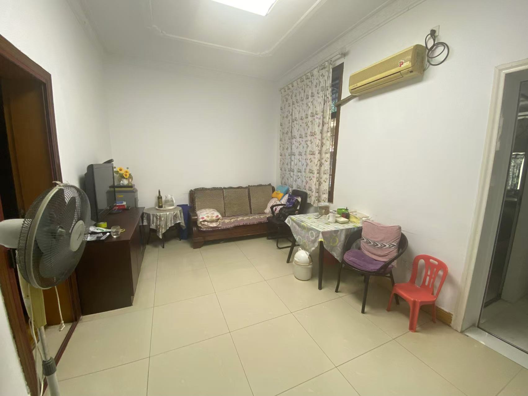 北山二村 2室1厅1卫 15.8万 北山二村 2室1厅1卫 15.8万室内图