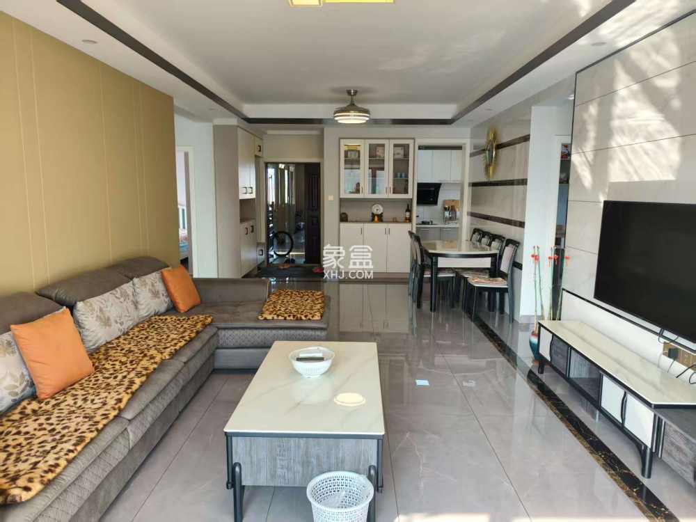 中建江湾壹号  4室2厅2卫    110.0万