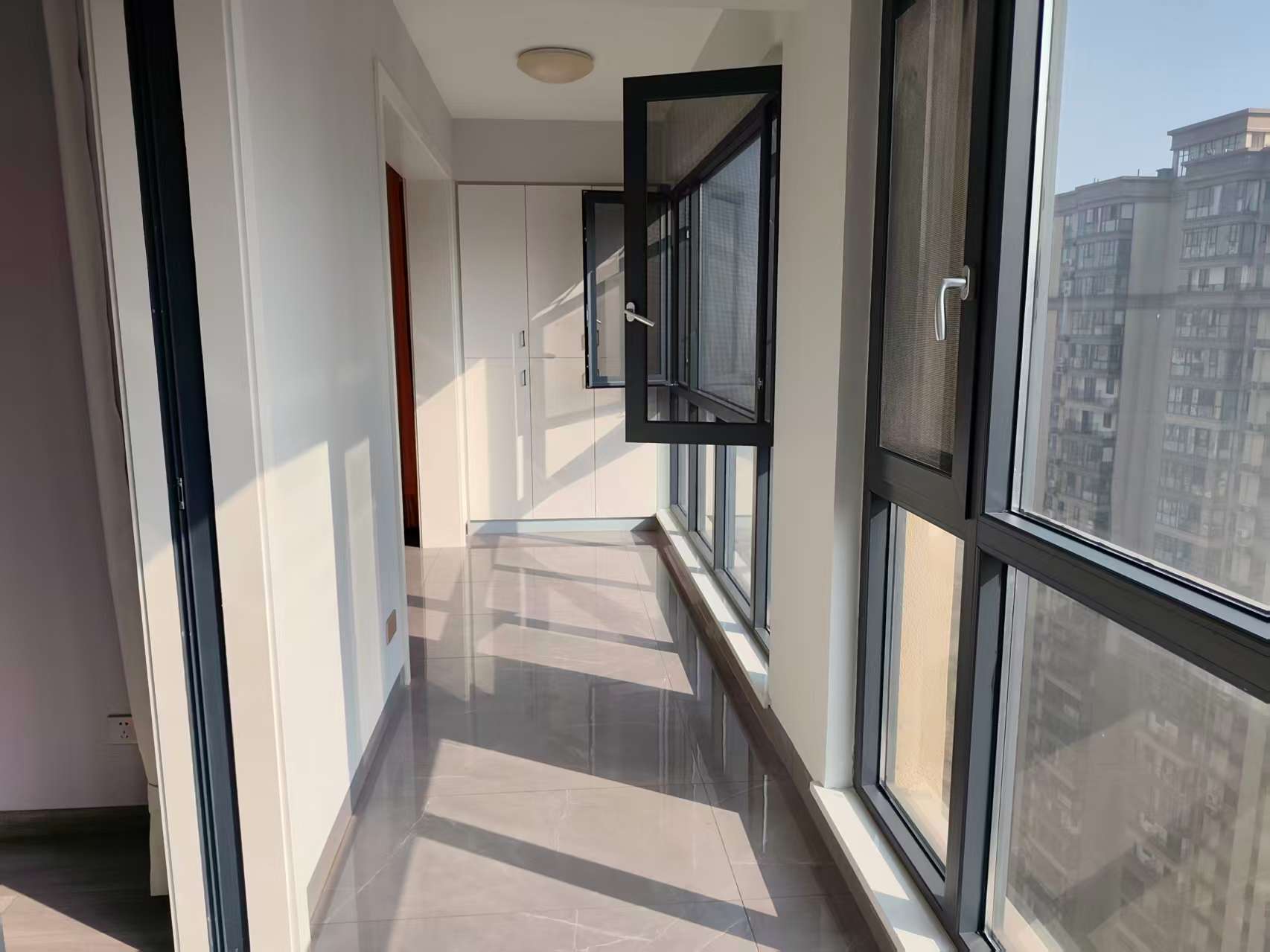 中建江湾壹号  4室2厅2卫    110.0万室内图