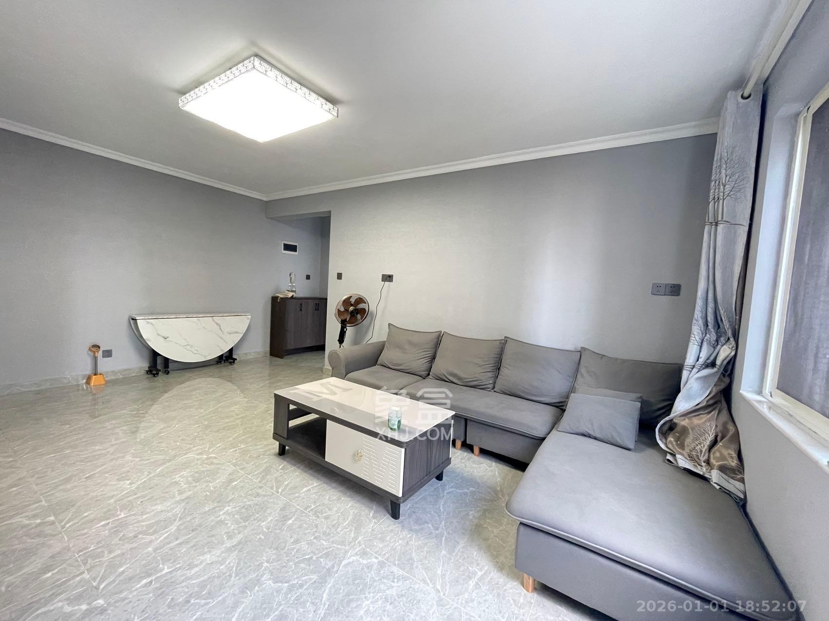 天凯东苑  3室2厅1卫    2300.0元/月