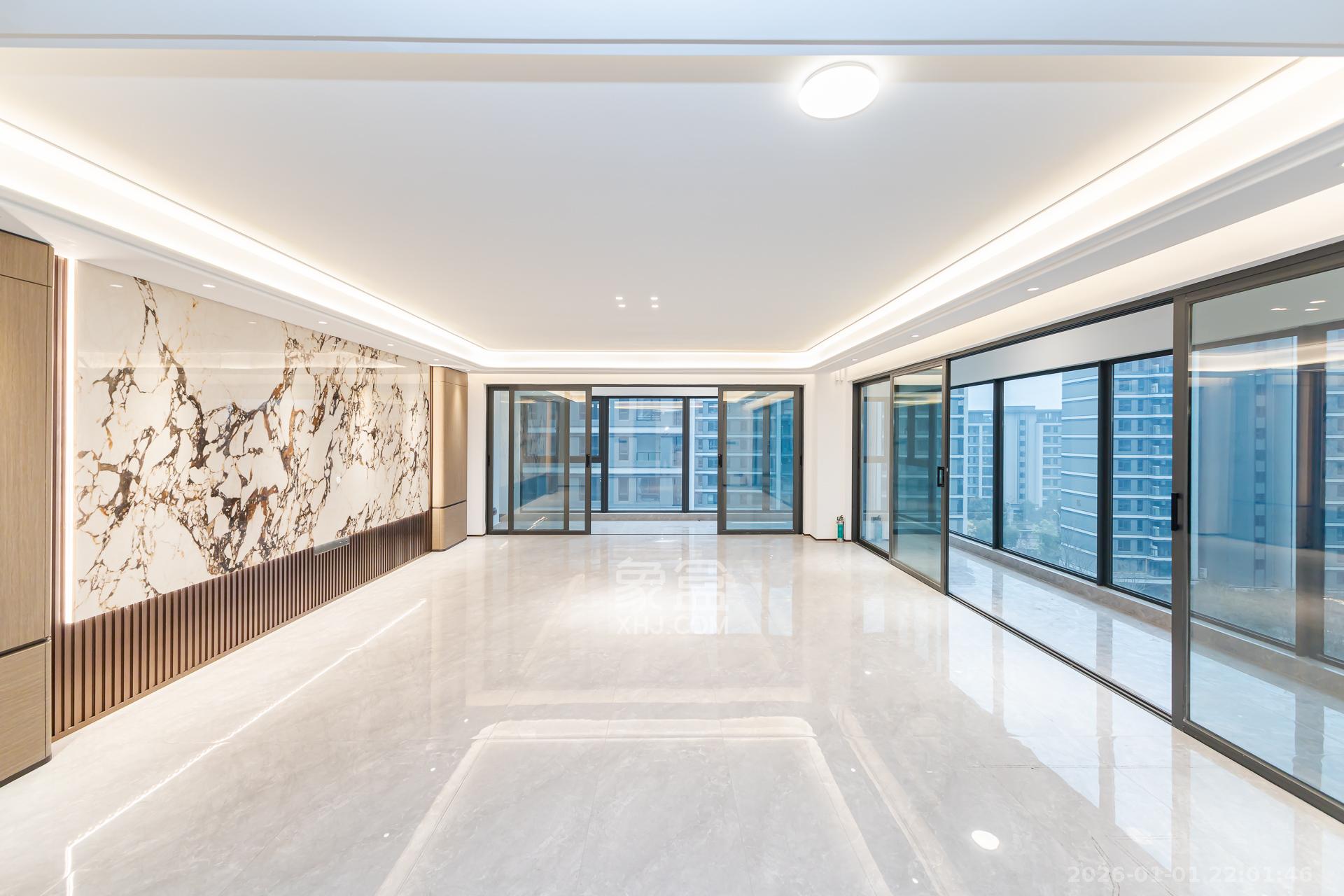 嘉臣道  4室2厅4卫    388.0万