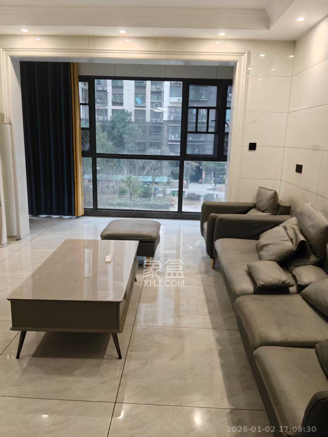 桥头家苑一期  3室2厅1卫    2200.0元/月