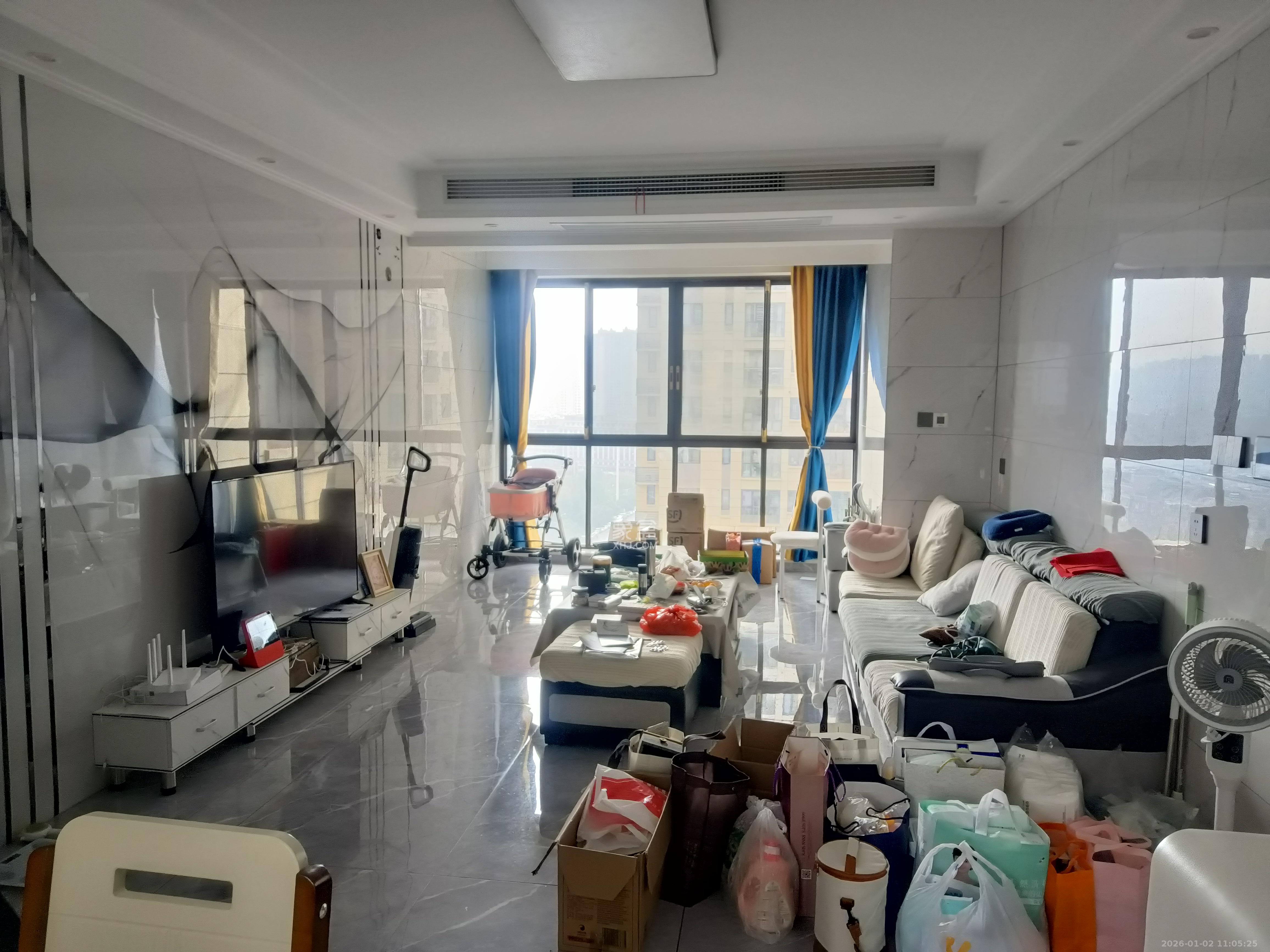 保利香槟国际  4室2厅2卫    2800.0元/月