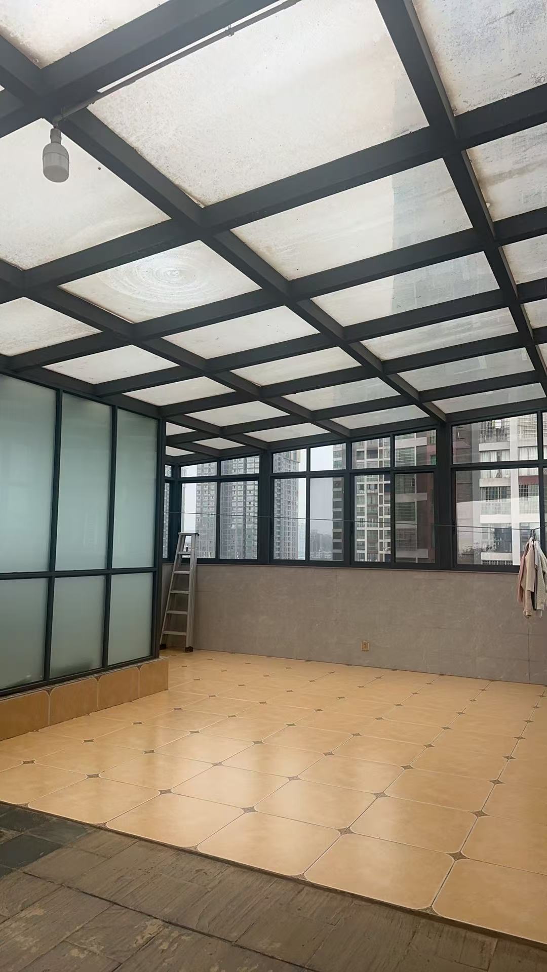 中天星城  3室2厅2卫    58.0万