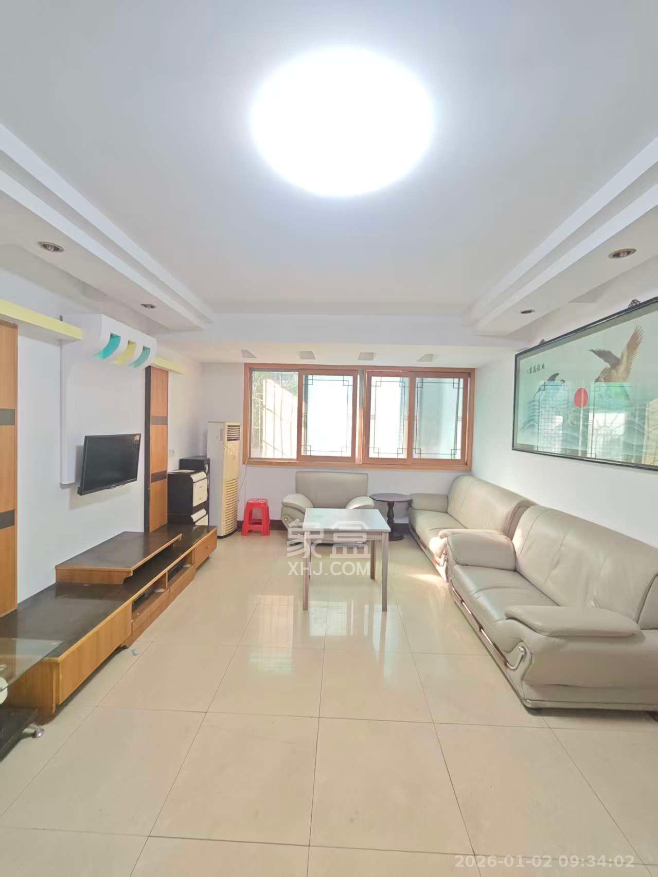 金玉小区  3室2厅1卫    2300.0元/月