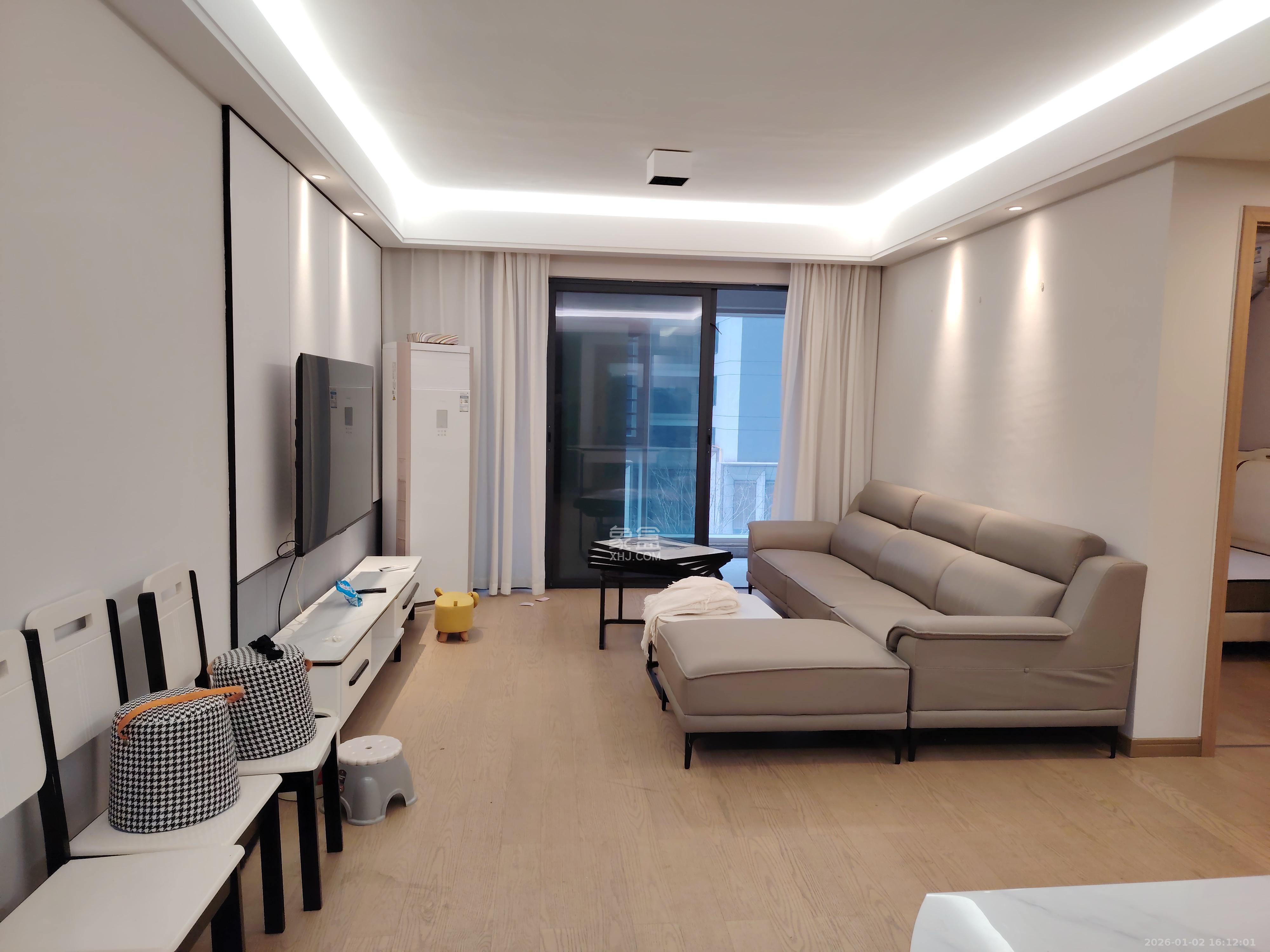 爱家当代境  3室2厅2卫    3300.0元/月