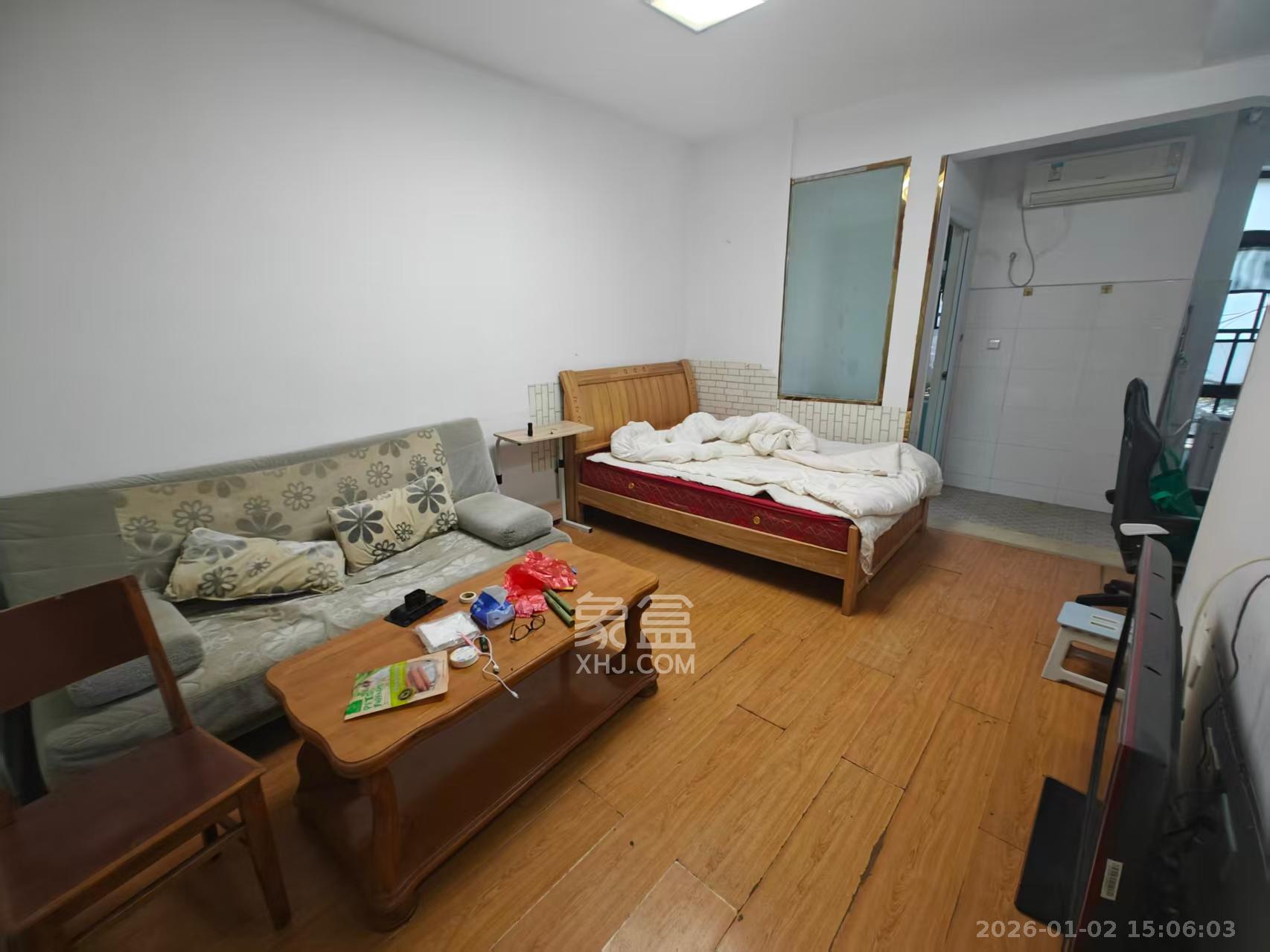 湘域城邦（湘域国际中心）  1室1厅1卫    2000.0元/月