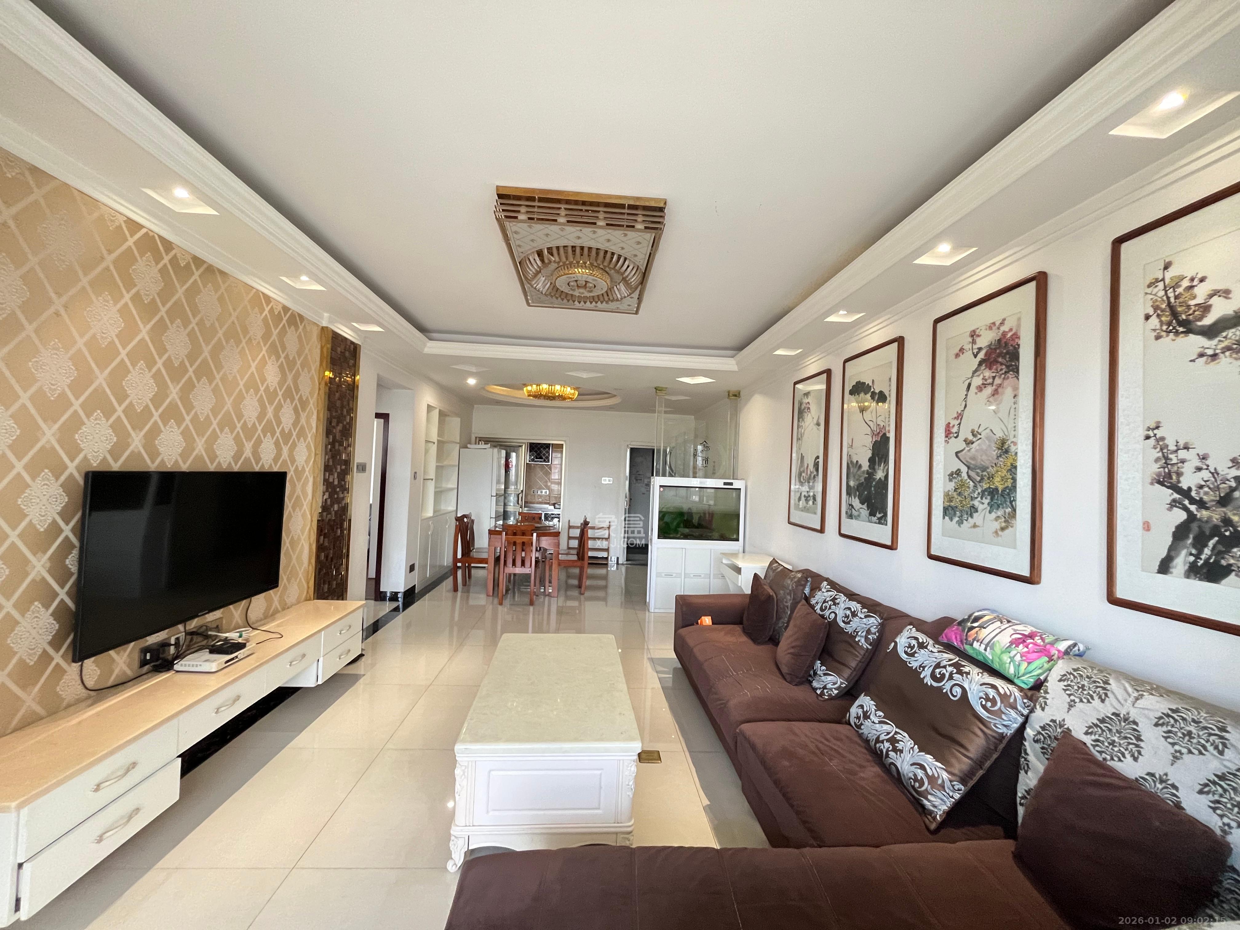 先锋东外滩  2室2厅1卫    2300.0元/月