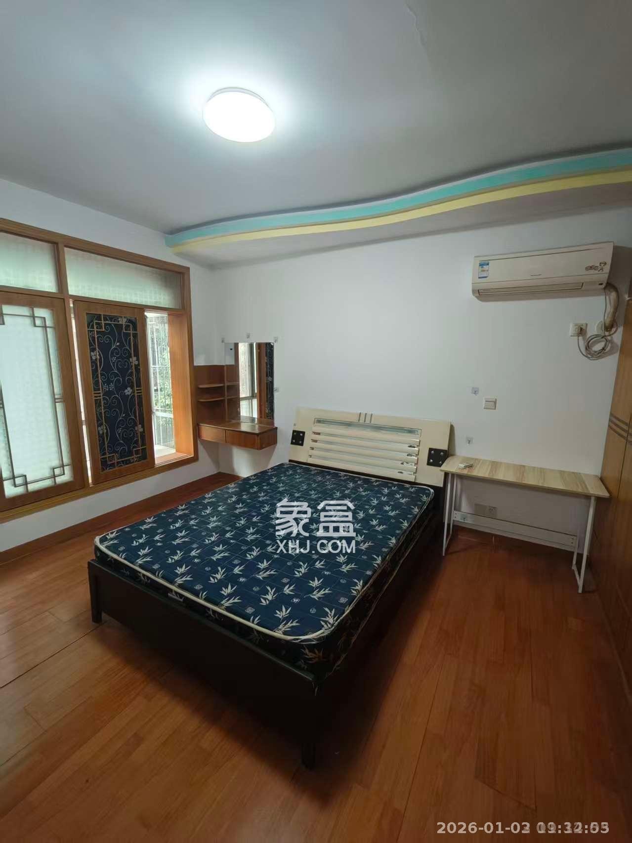 金玉小区  3室1厅1卫    2500.0元/月