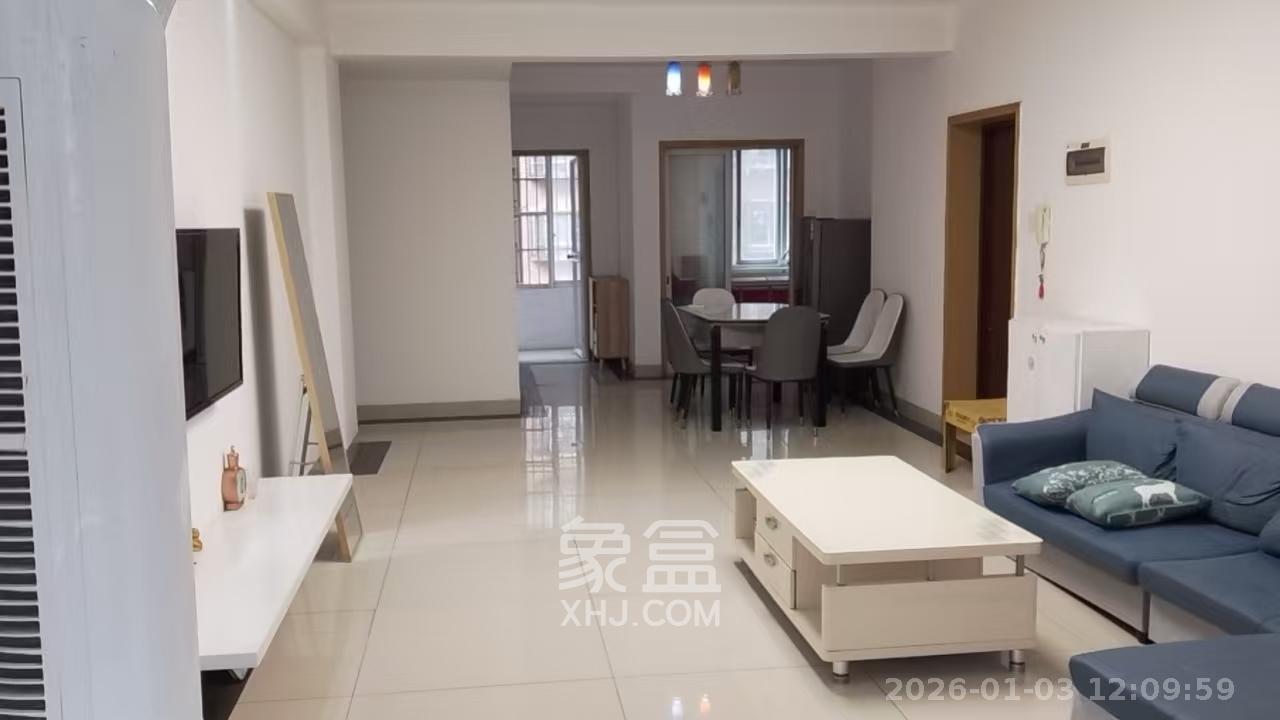 山水庭院  3室2厅1卫    2200.0元/月