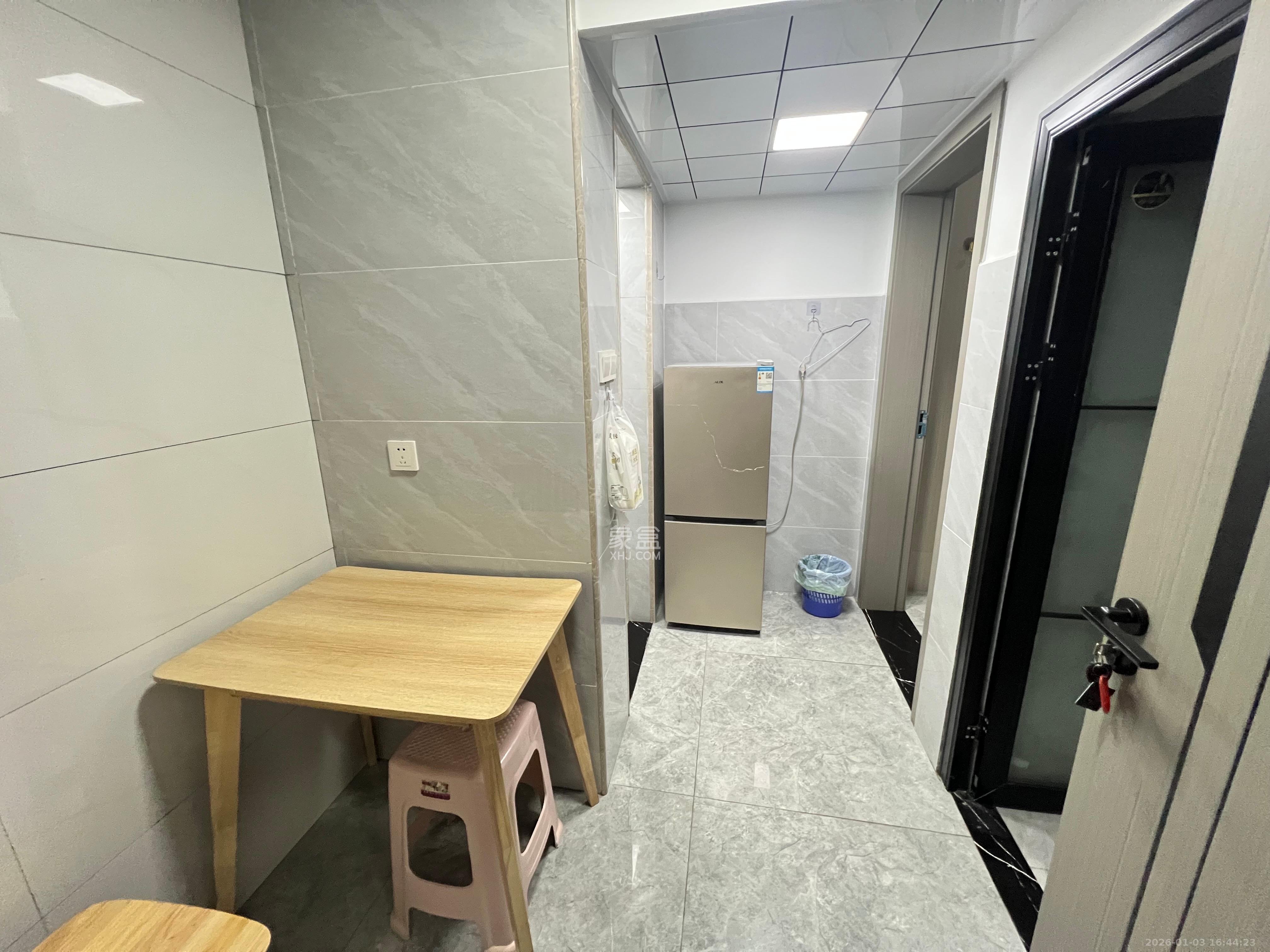 金侨风华府  1室1厅1卫    1000.0元/月