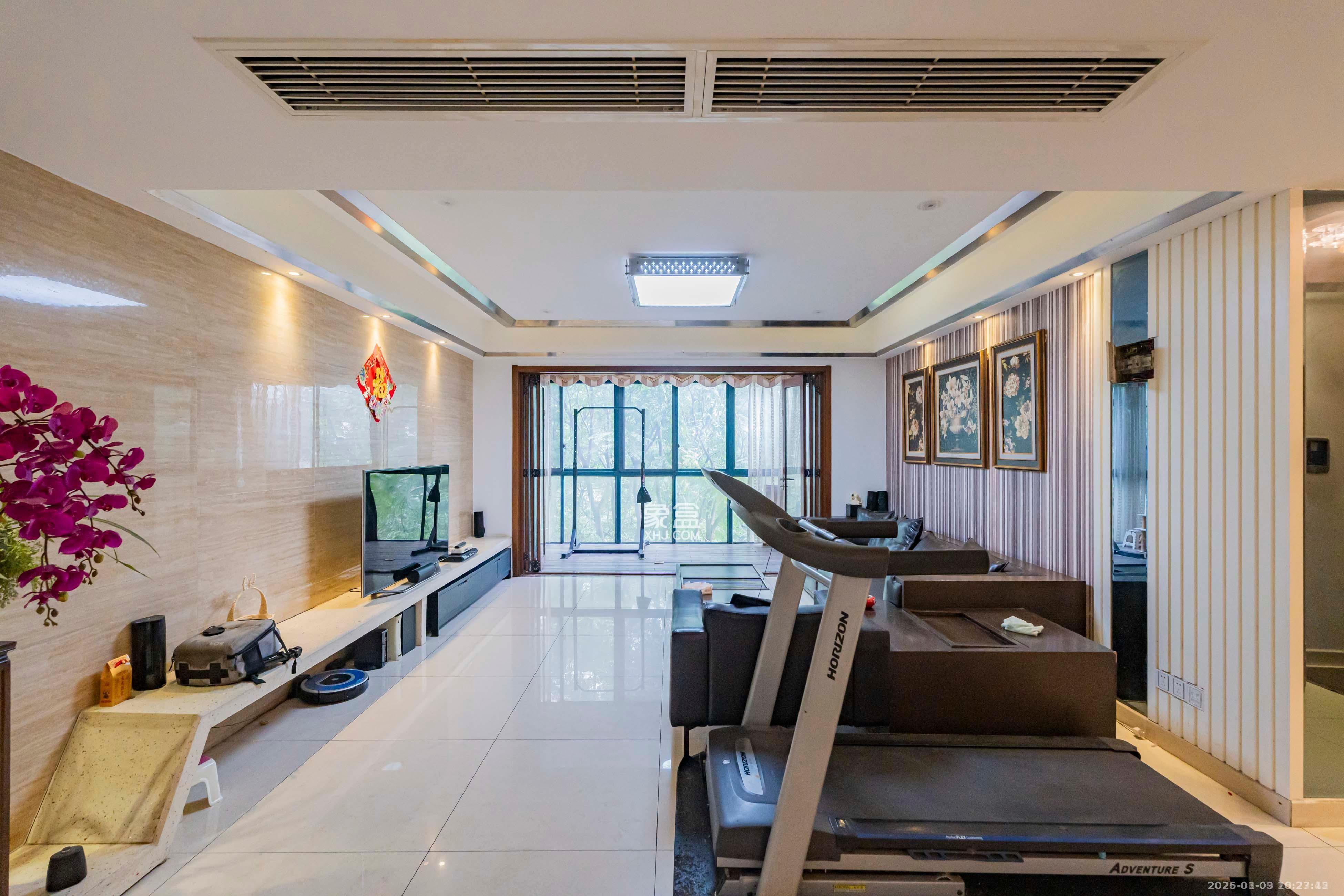 科大佳园北苑  5室2厅2卫    4800.0元/月