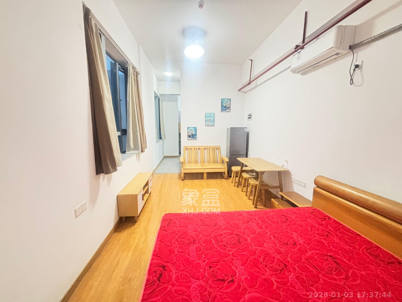 绿地之窗   51.45㎡      1350.0元/月