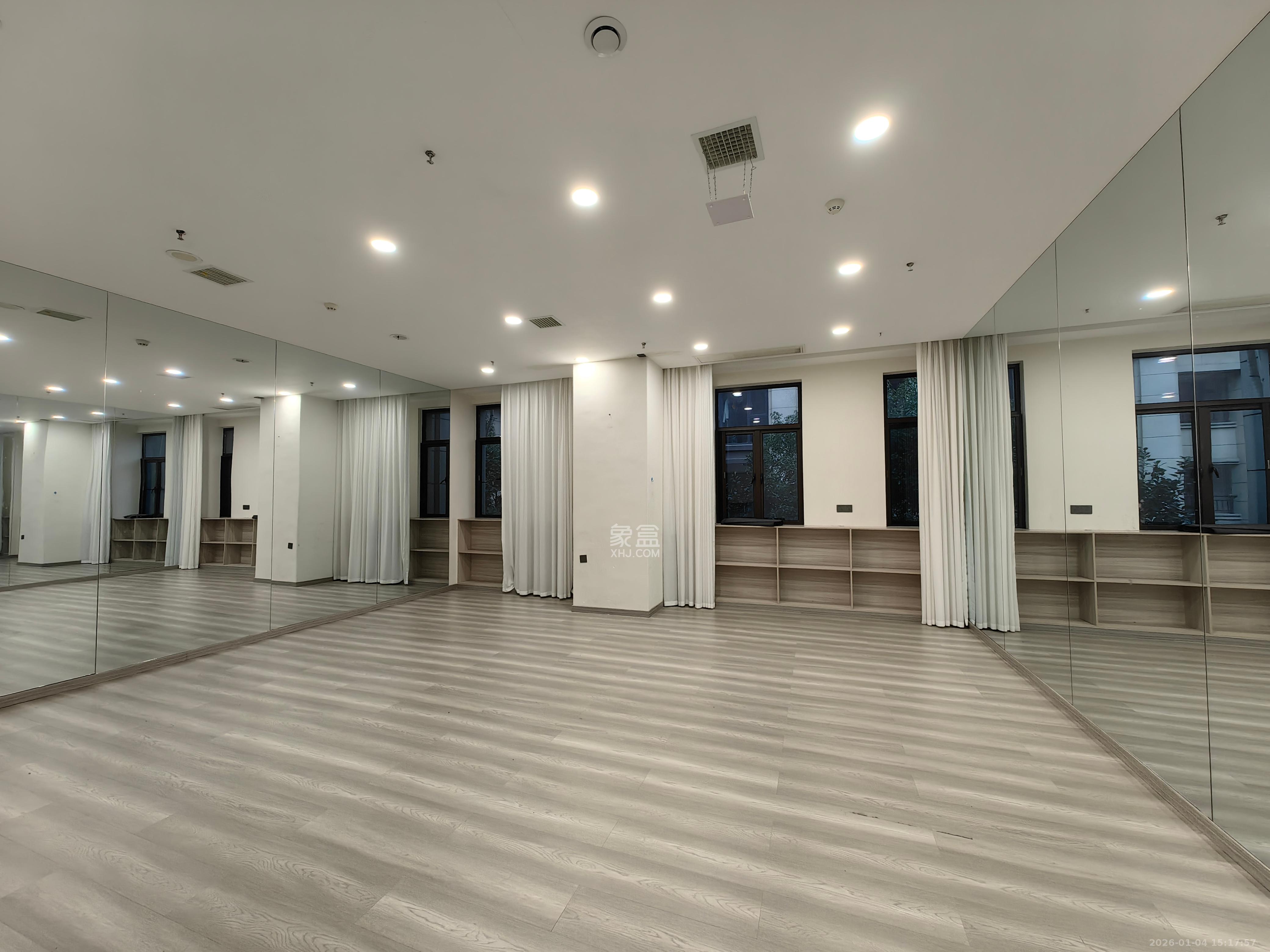 中交中央公园D3区   69.65㎡      9500.0元/月