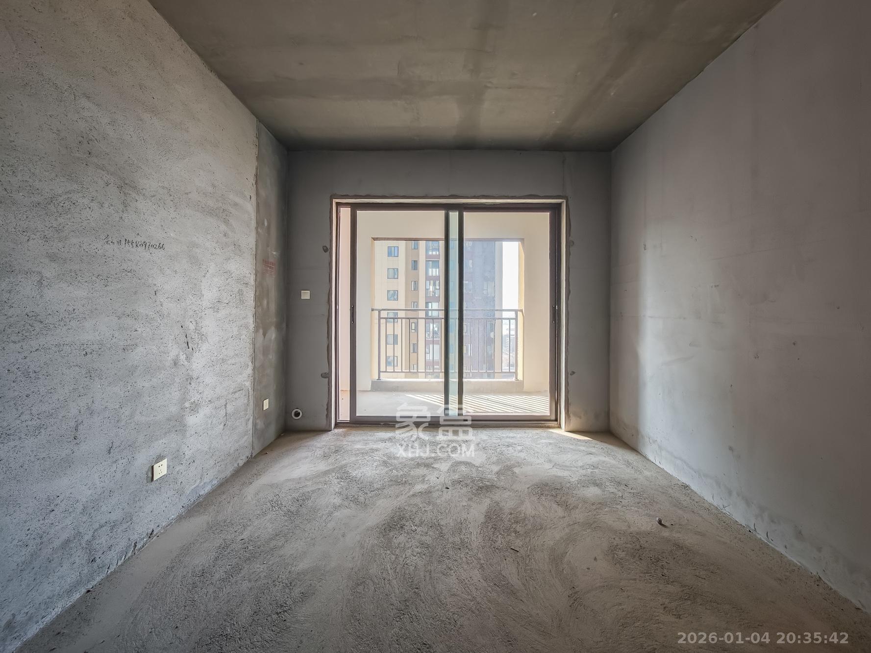 帝辰金缇水郡  3室2厅2卫    42.8万