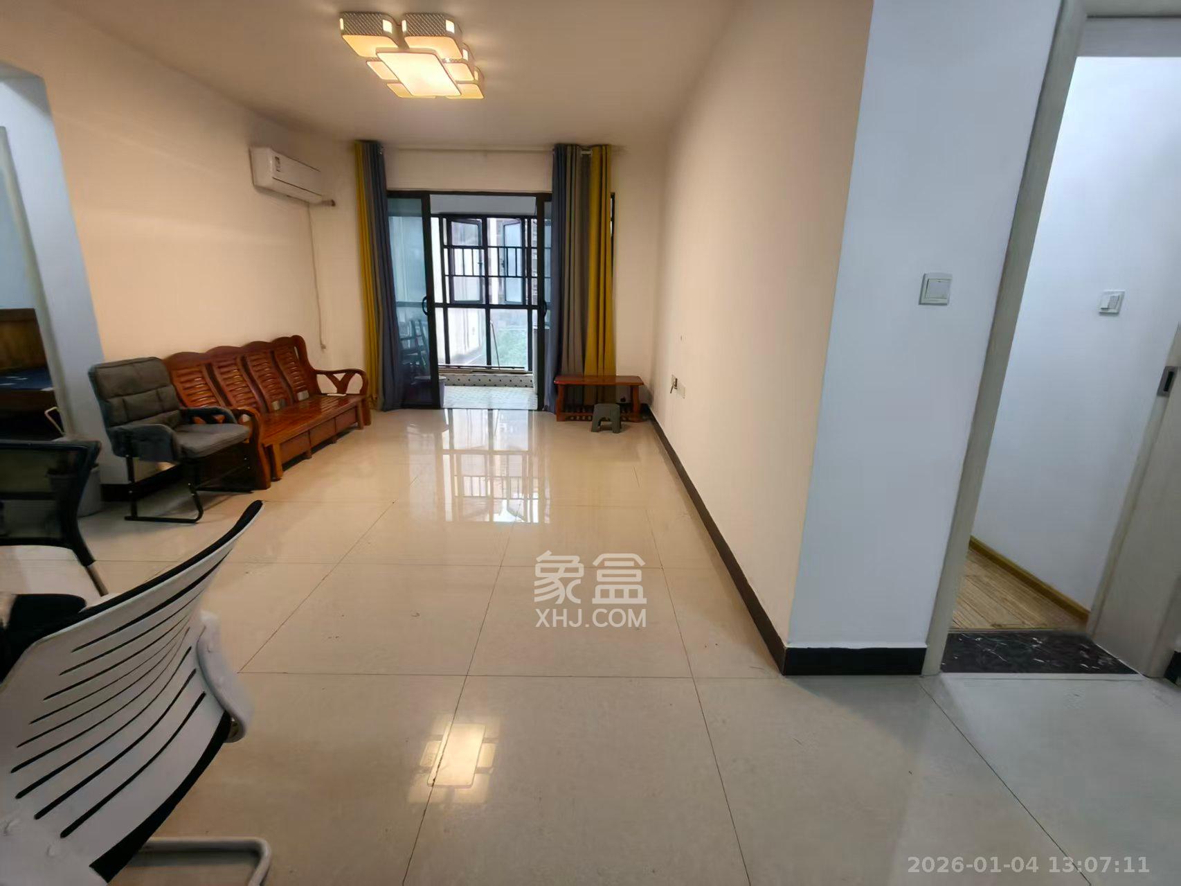 锦湘国际星城四期（金丽苑）  3室2厅2卫    2300.0元/月