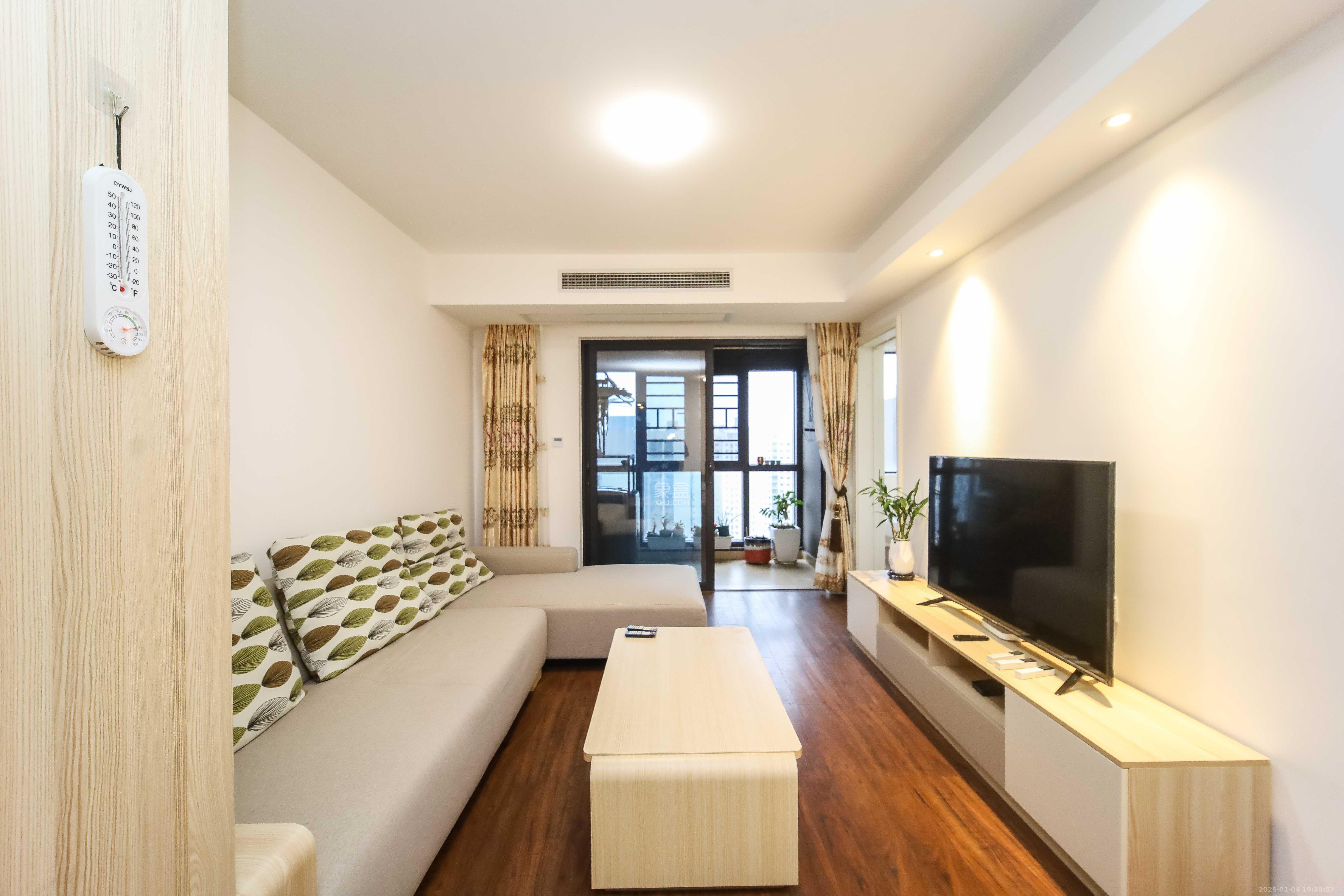 万科金域蓝湾  3室2厅2卫    135.0万