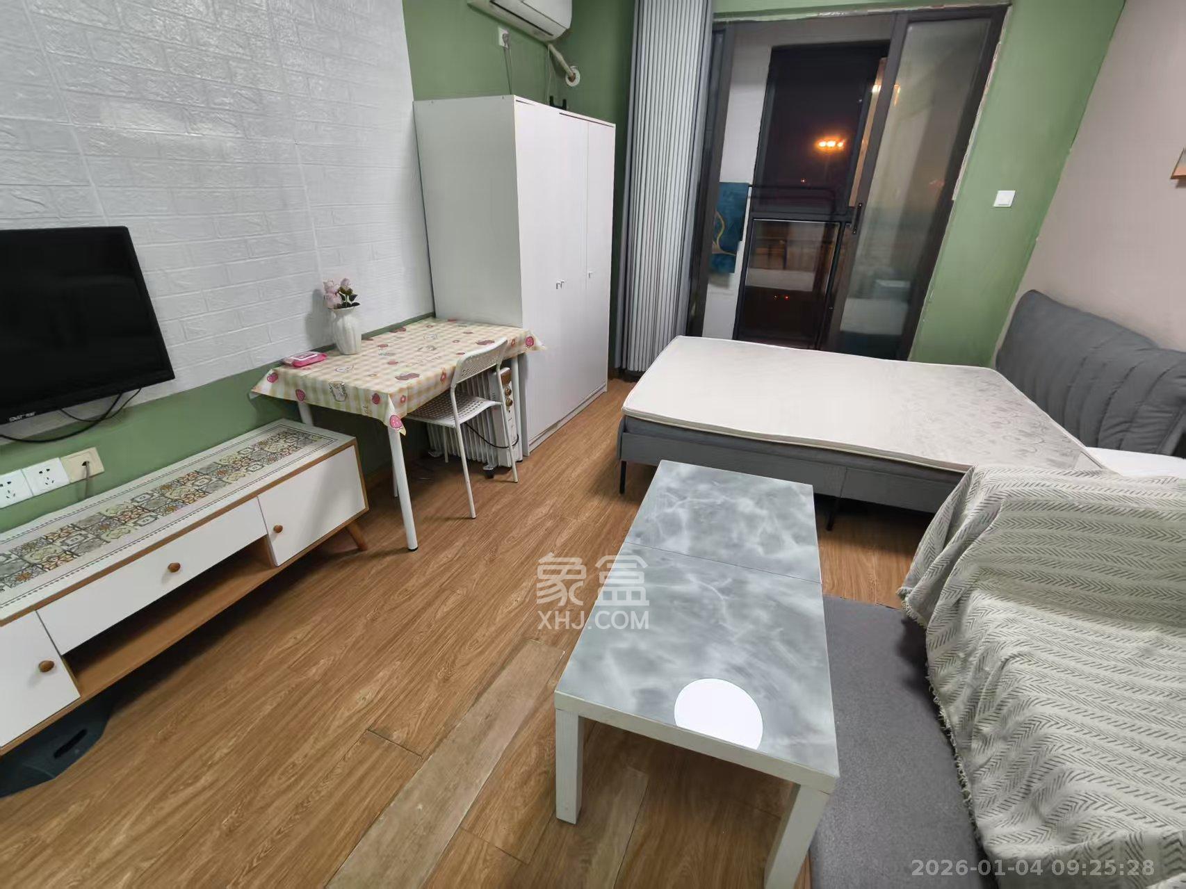 钱隆樽品(一、二、三期)  1室1厅1卫    1300.0元/月