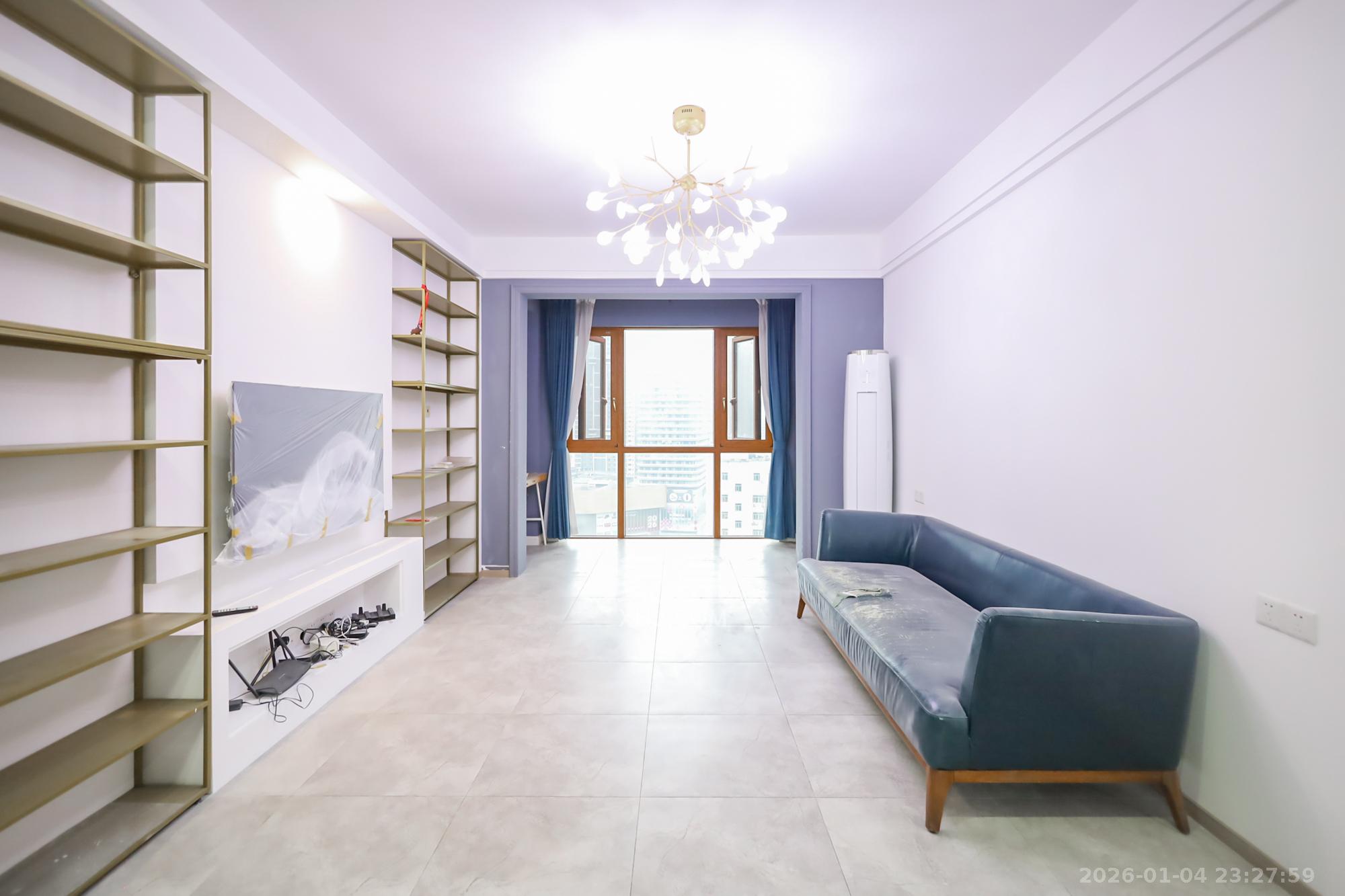 世茂铂翠湾二期  3室2厅2卫    160.0万