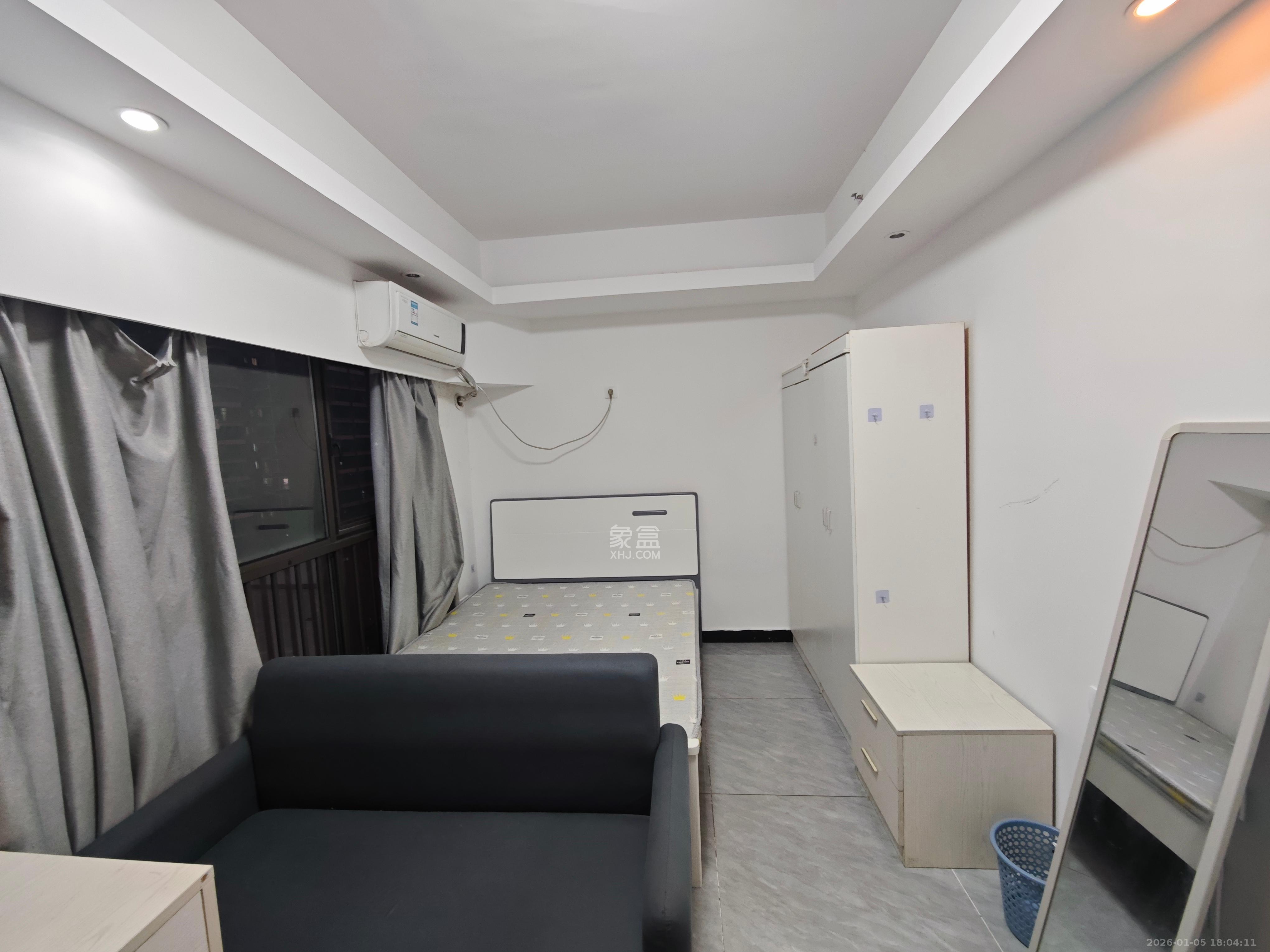 罗马国际公寓  1室1厅1卫    1100.0元/月