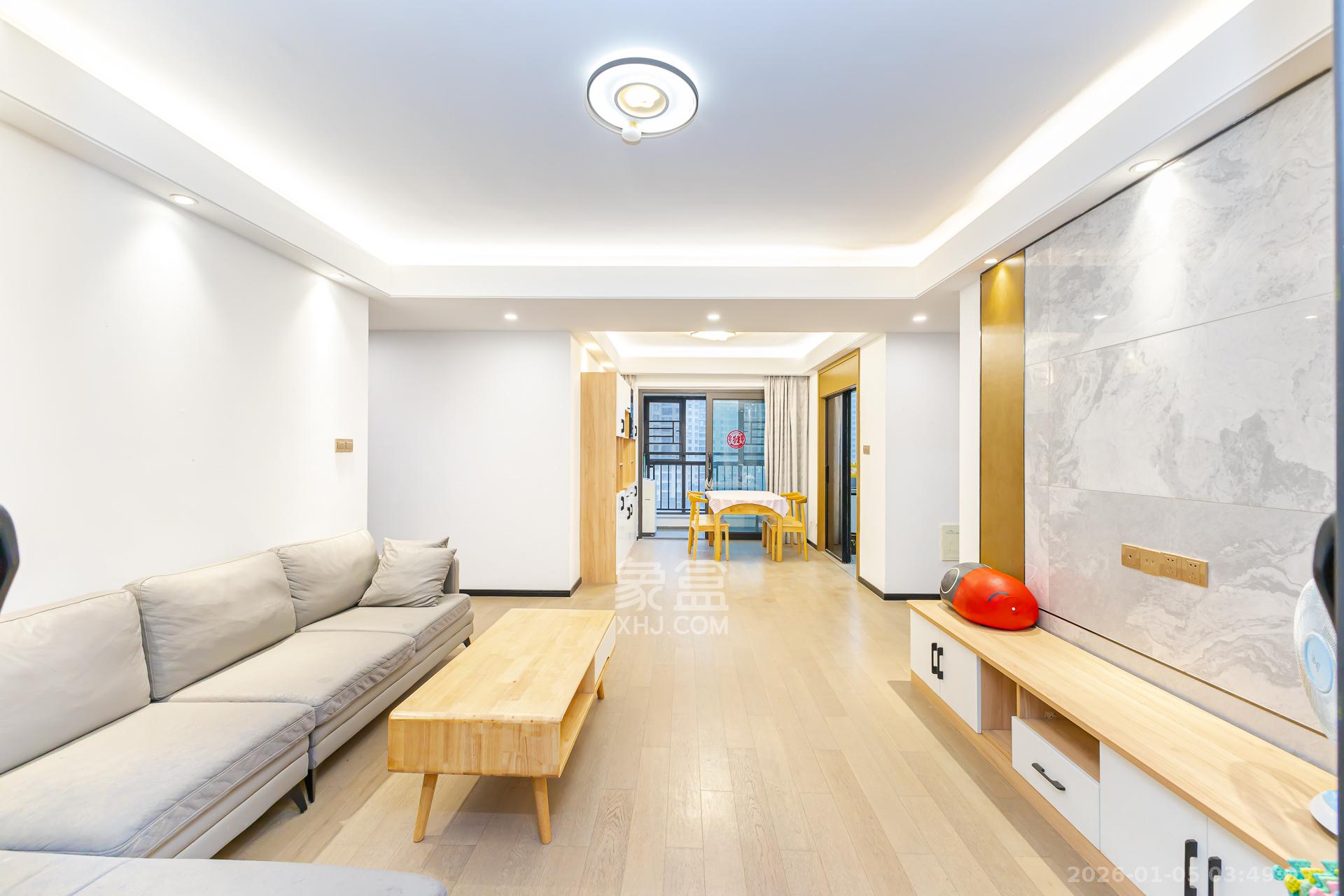 润和滨江府  4室2厅2卫    128.0万