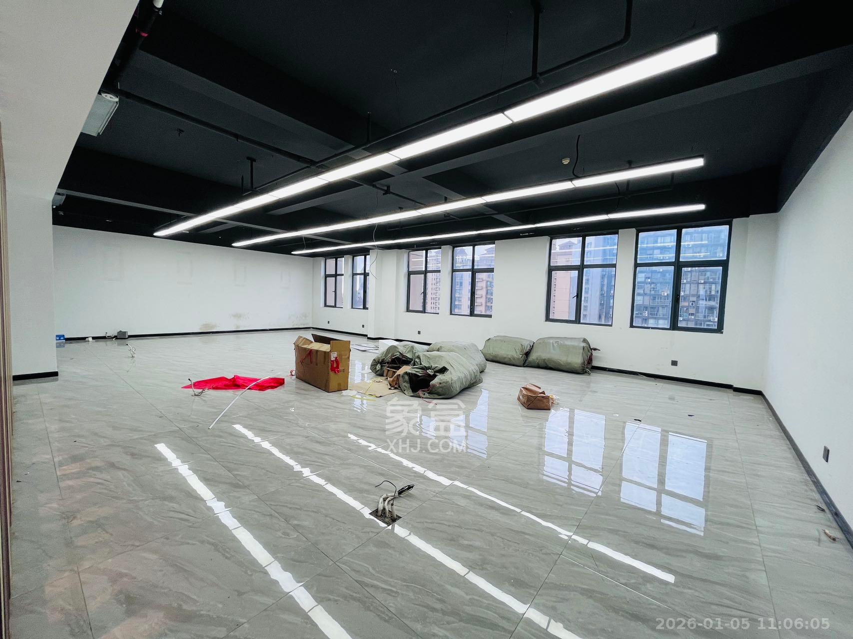 英维创新大厦   1343.7㎡      64500.0元/月室内图