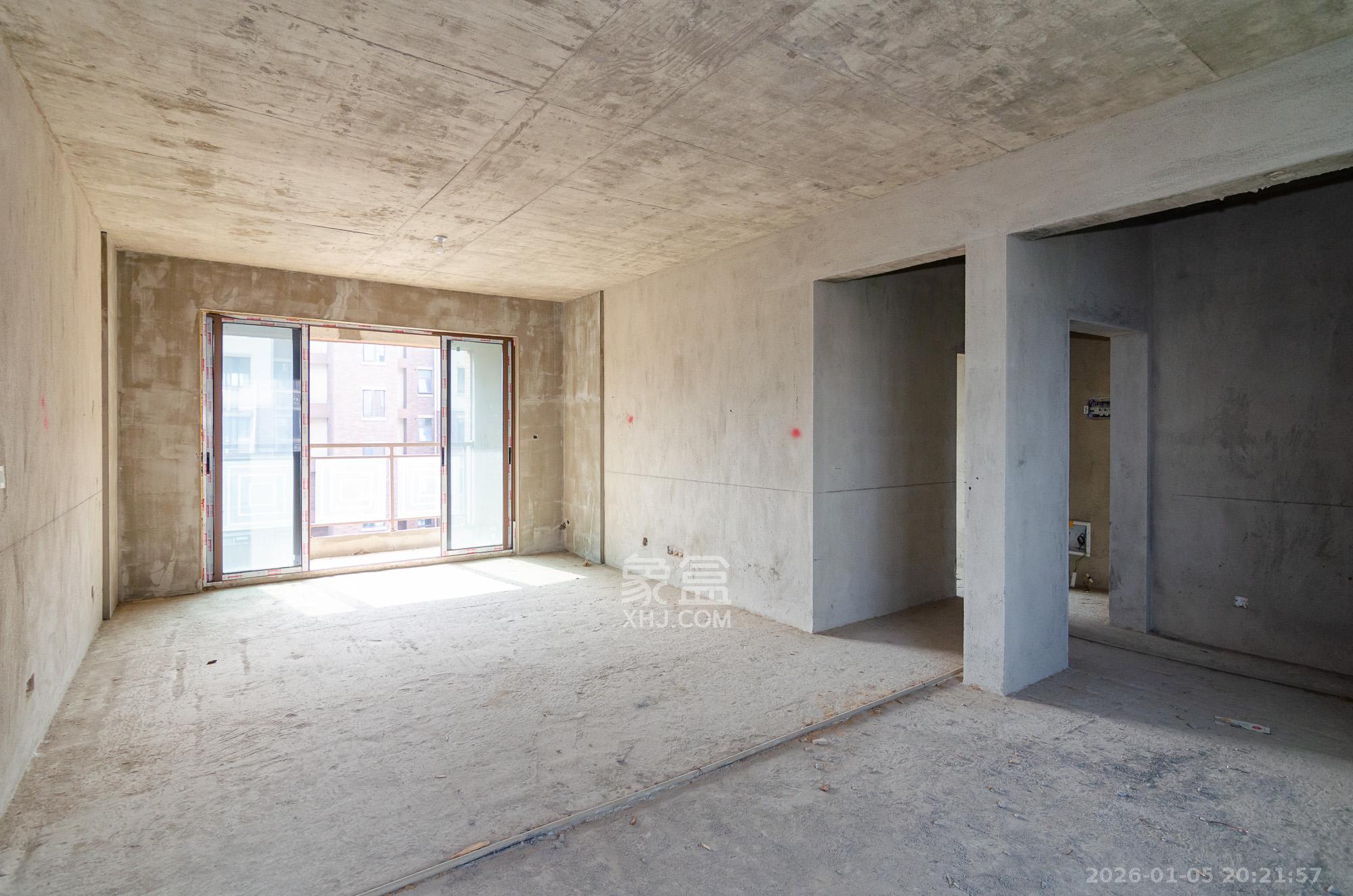 大汉汉园  4室2厅2卫    75.0万