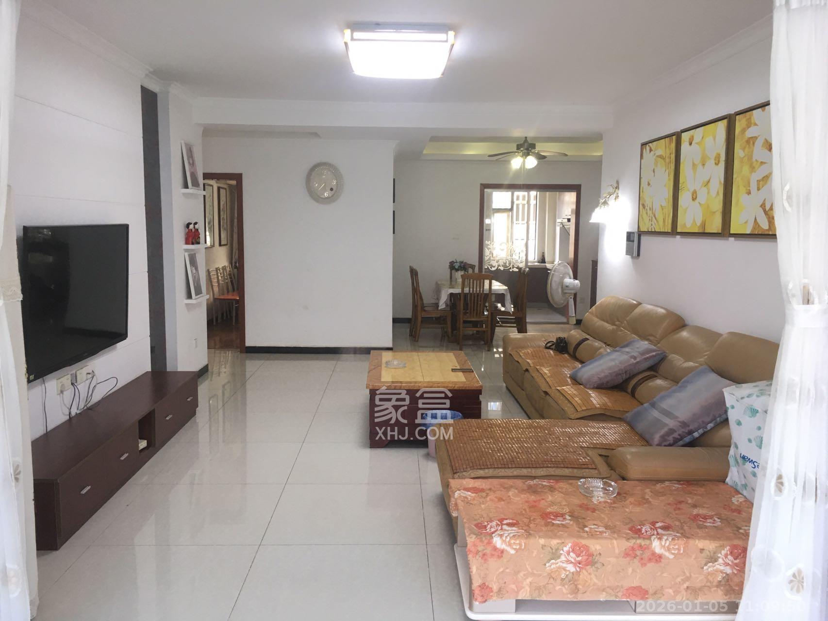 银桂苑  3室2厅2卫    2800.0元/月