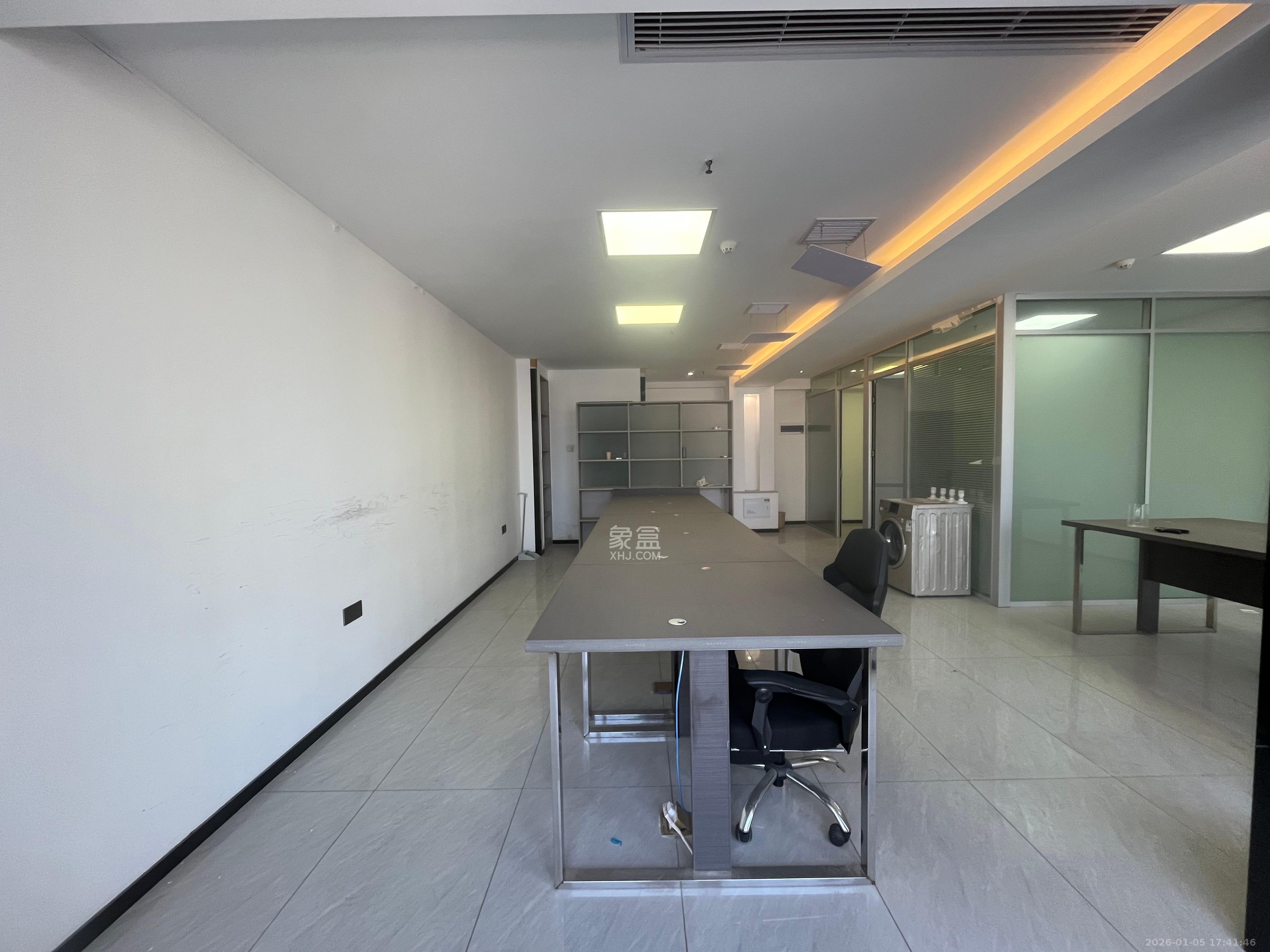 明发国际城   100.0㎡      4000.0元/月室内图