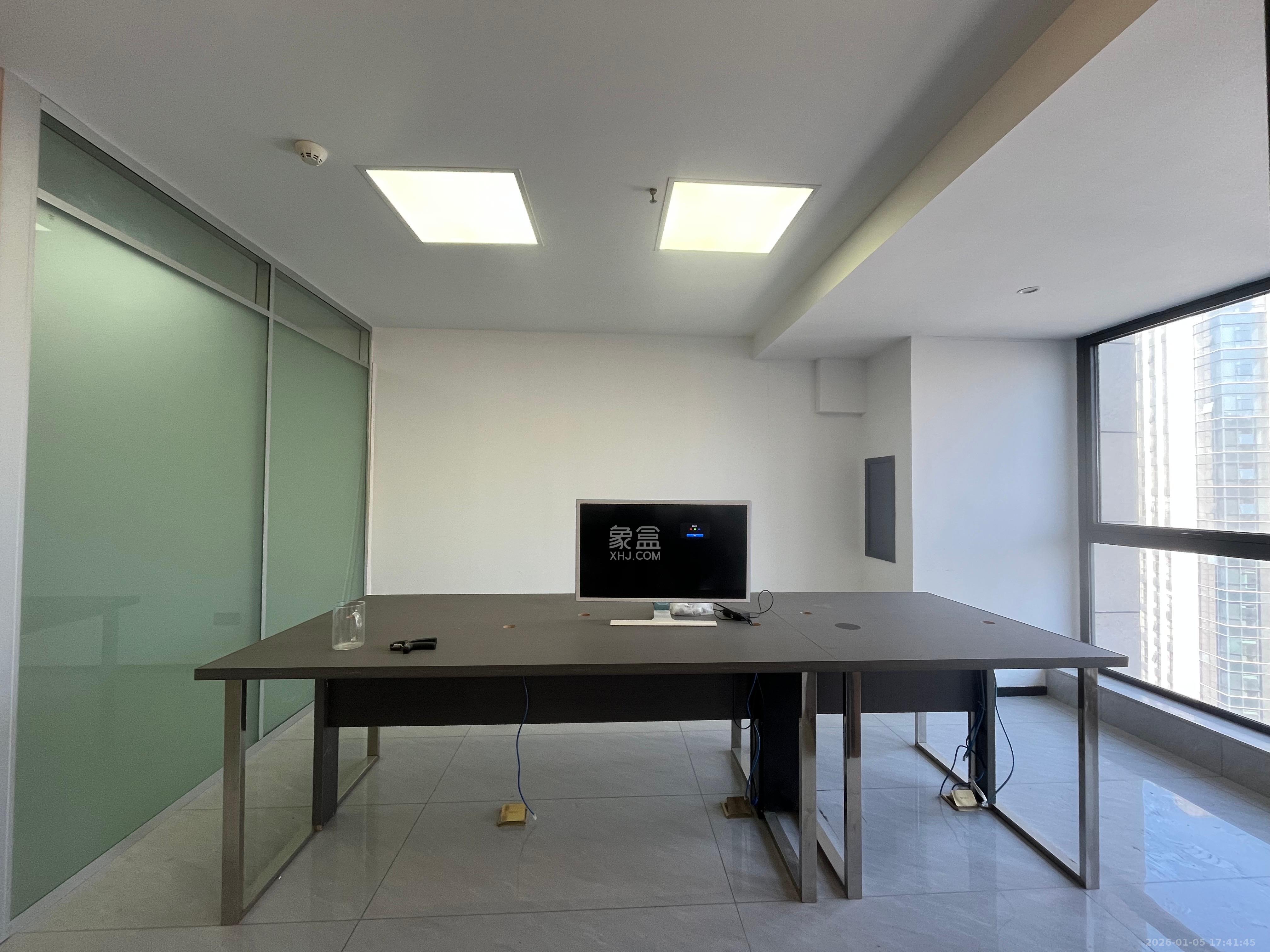 明发国际城   100.0㎡      4000.0元/月室内图