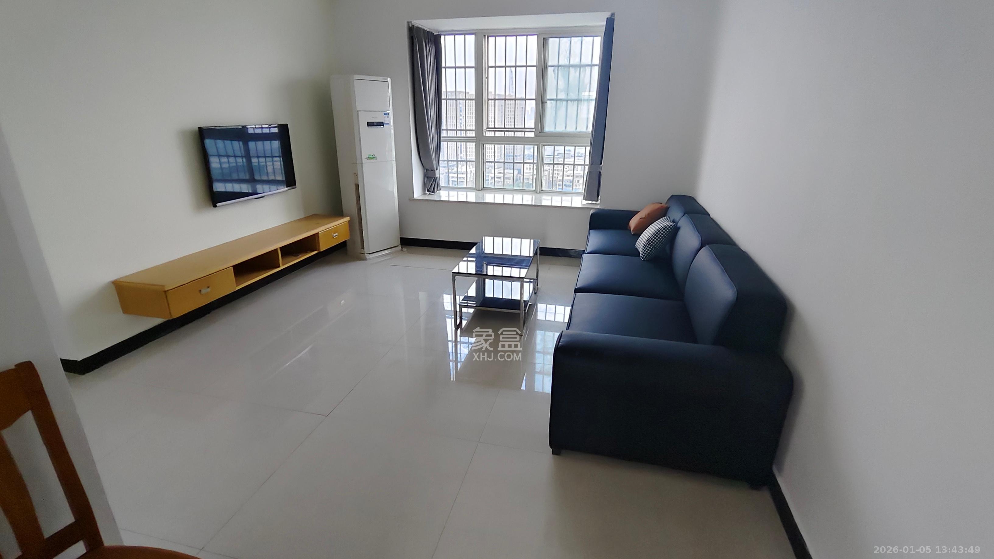 中房F联邦  3室1厅1卫    2300.0元/月