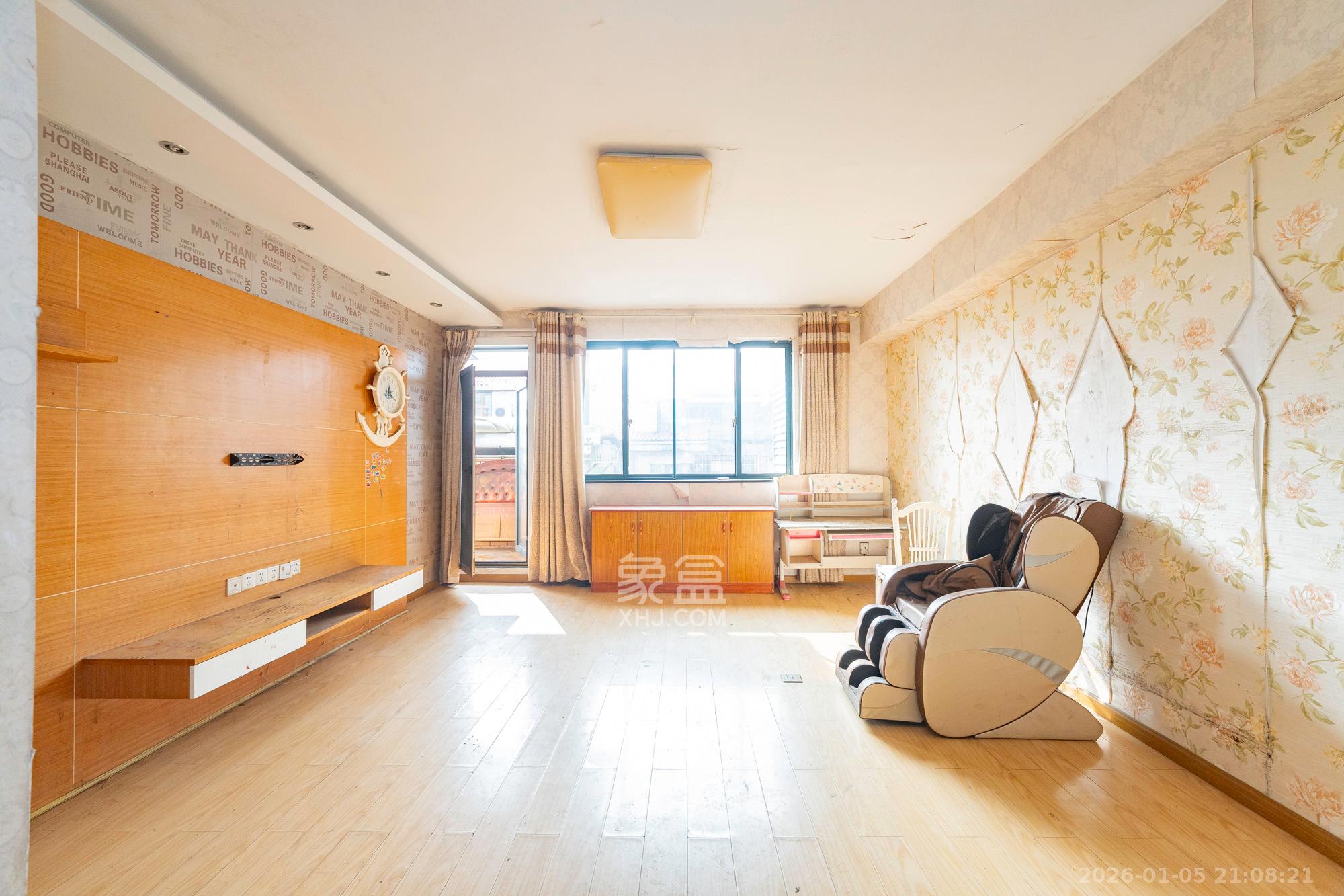 东业早安星城  5室2厅3卫    79.8万