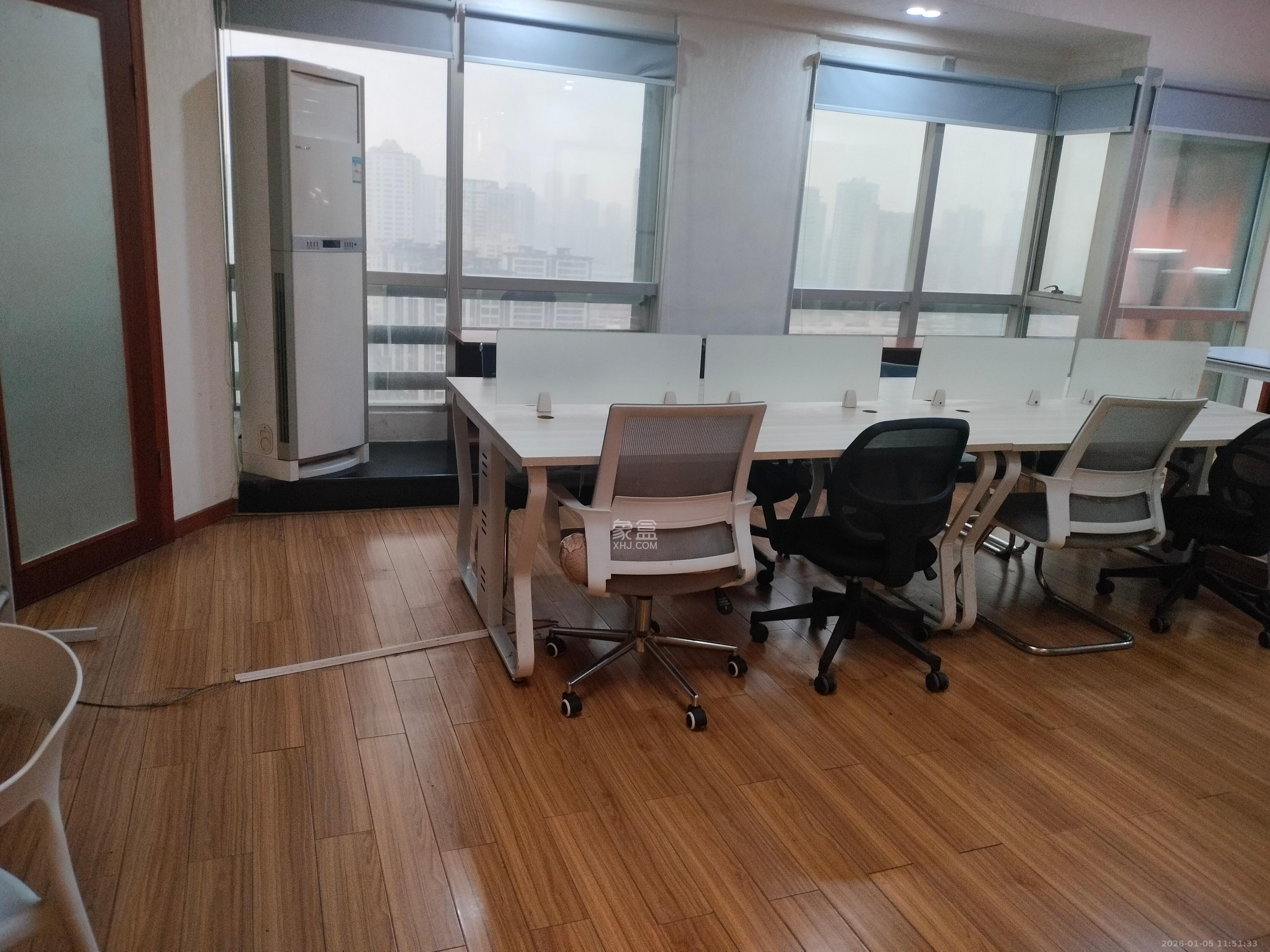 弘林国际   112.0㎡      5200.0元/月室内图