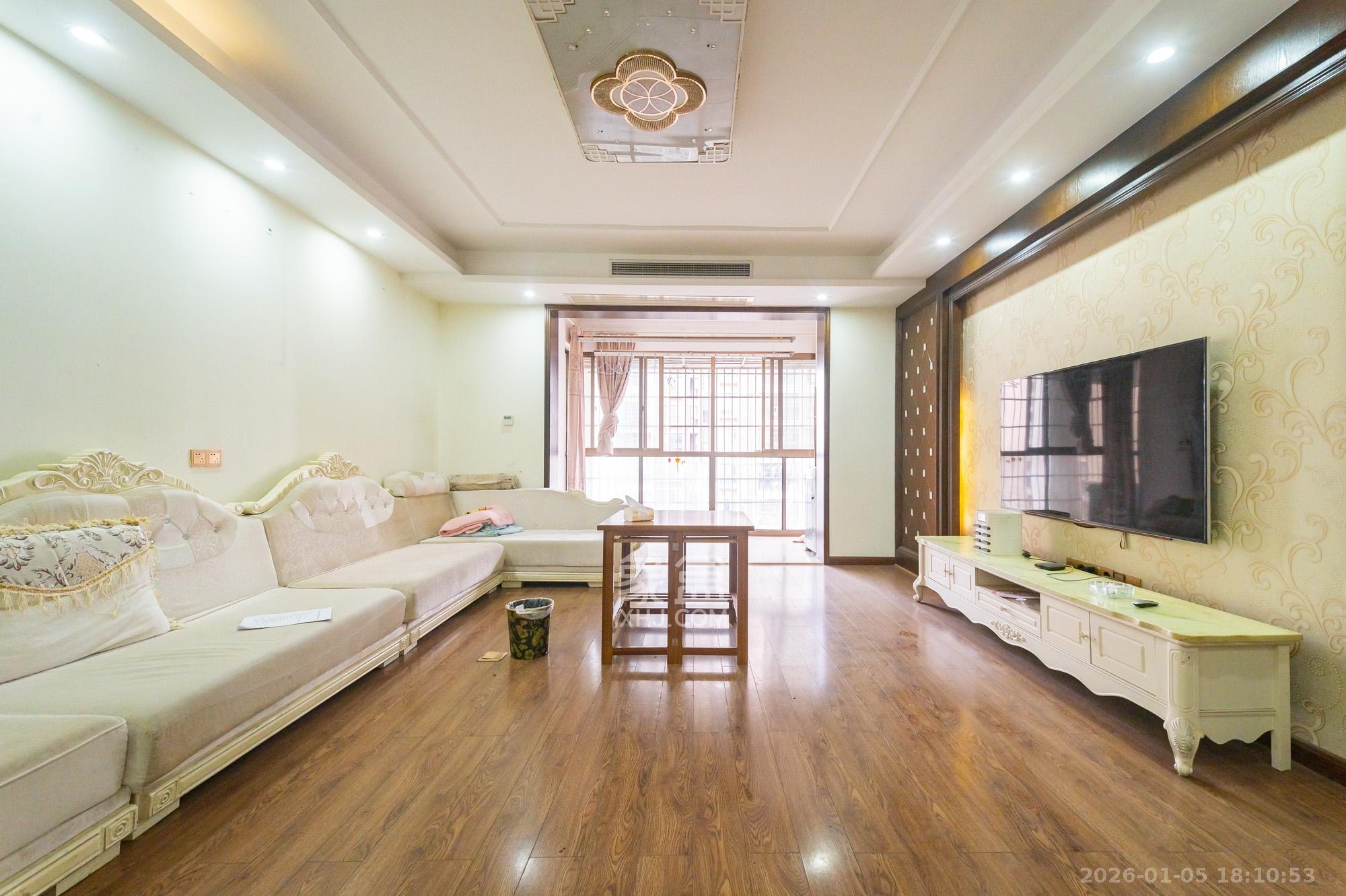 景上鑫苑  4室3厅2卫    118.0万