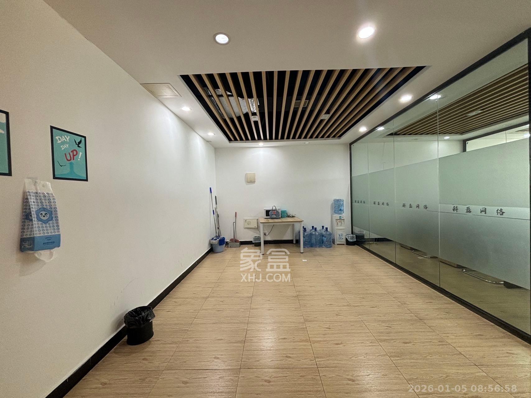 华润置地广场一期   132.0㎡      5000.0元/月室内图