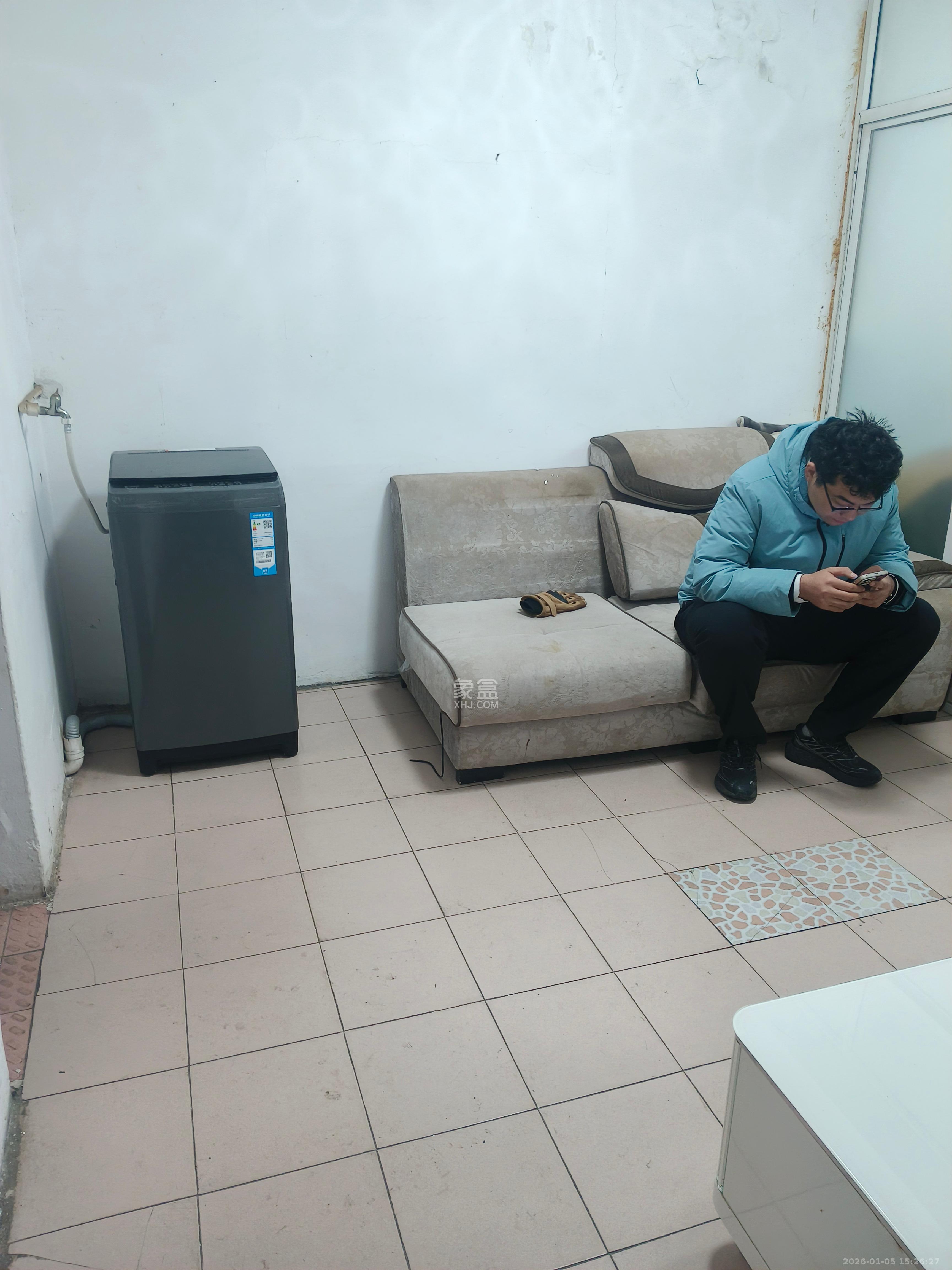 人民新村  1室1厅1卫    700.0元/月